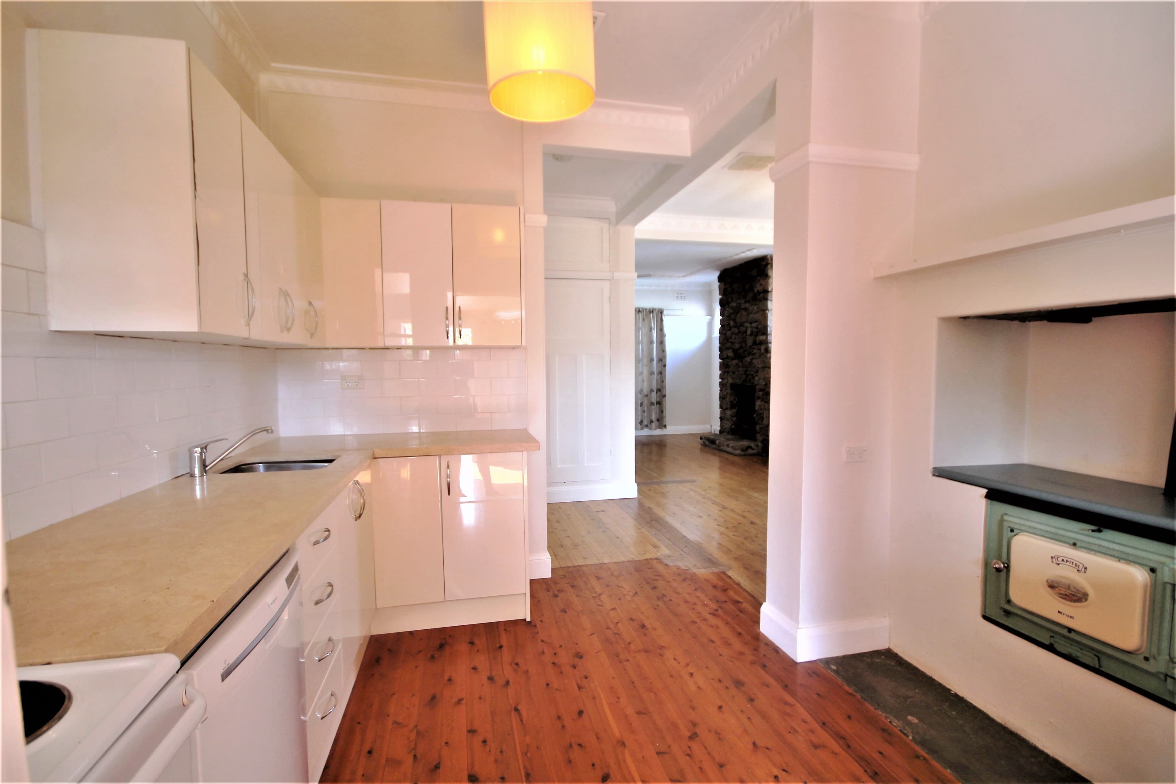 43 Currawong Street, Young - Thumbnail 5
