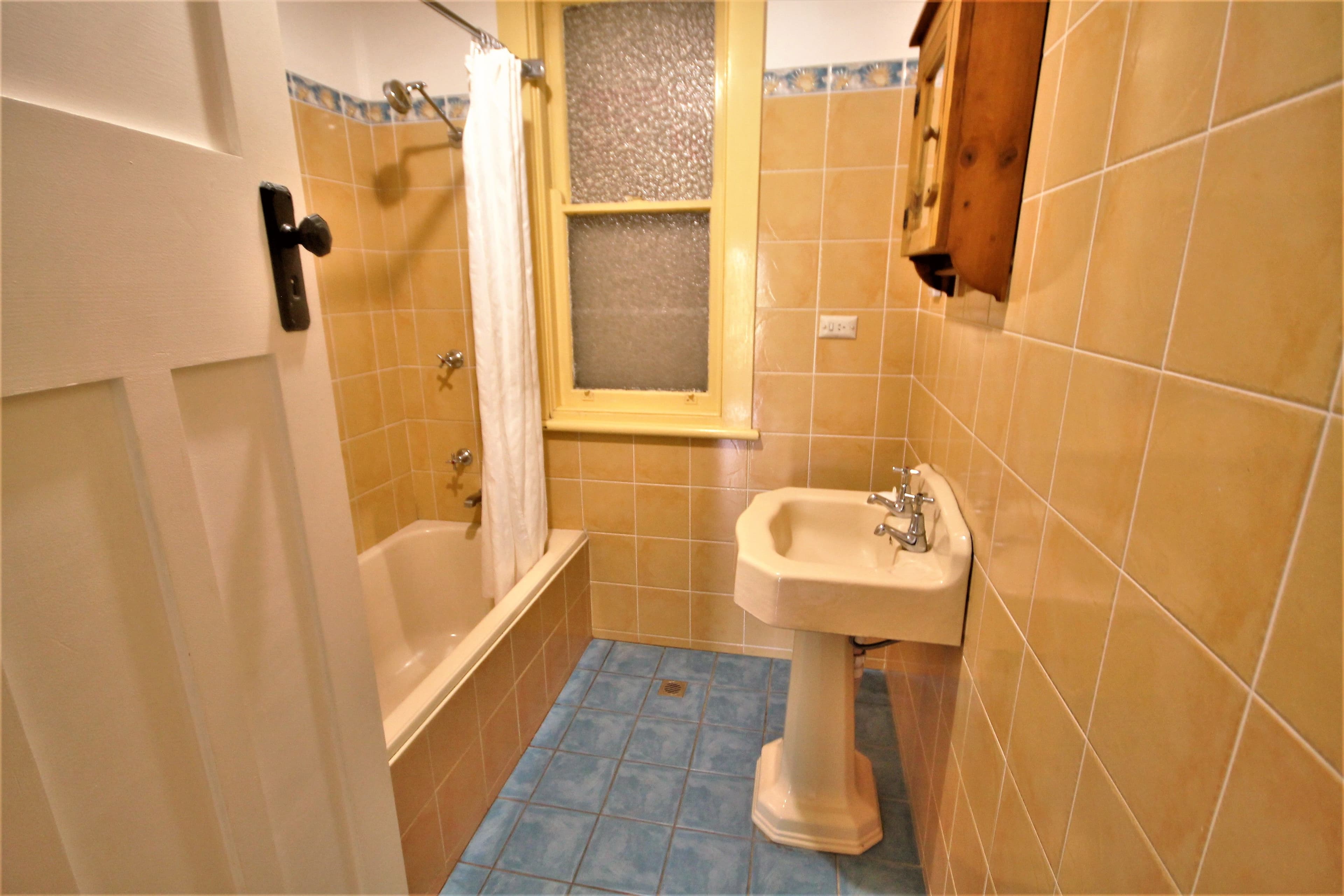 43 Currawong Street, Young - Thumbnail 6