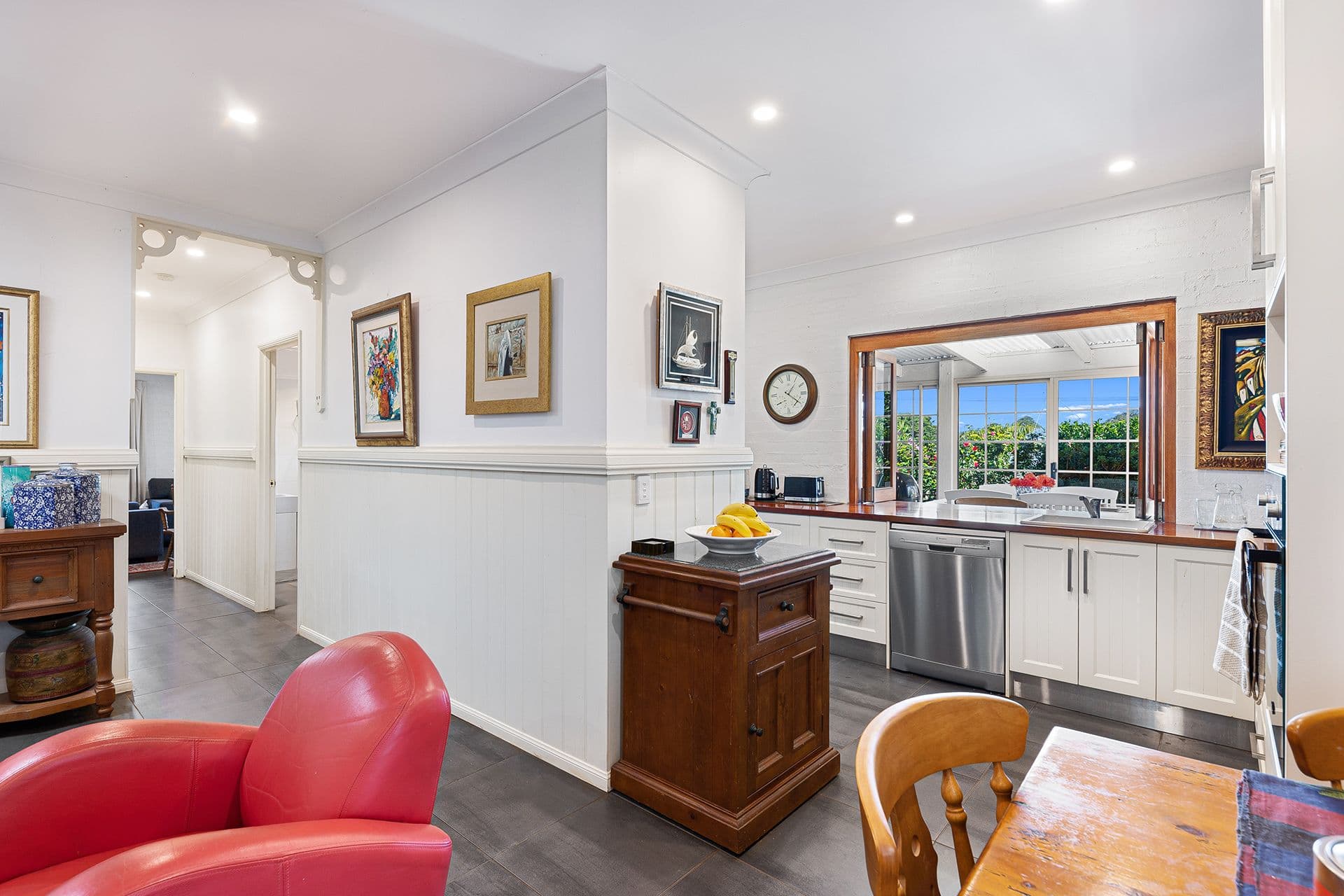 16 Griffith Street, Tamborine Mountain QLD 4272, Tamborine Mountain - Thumbnail 4