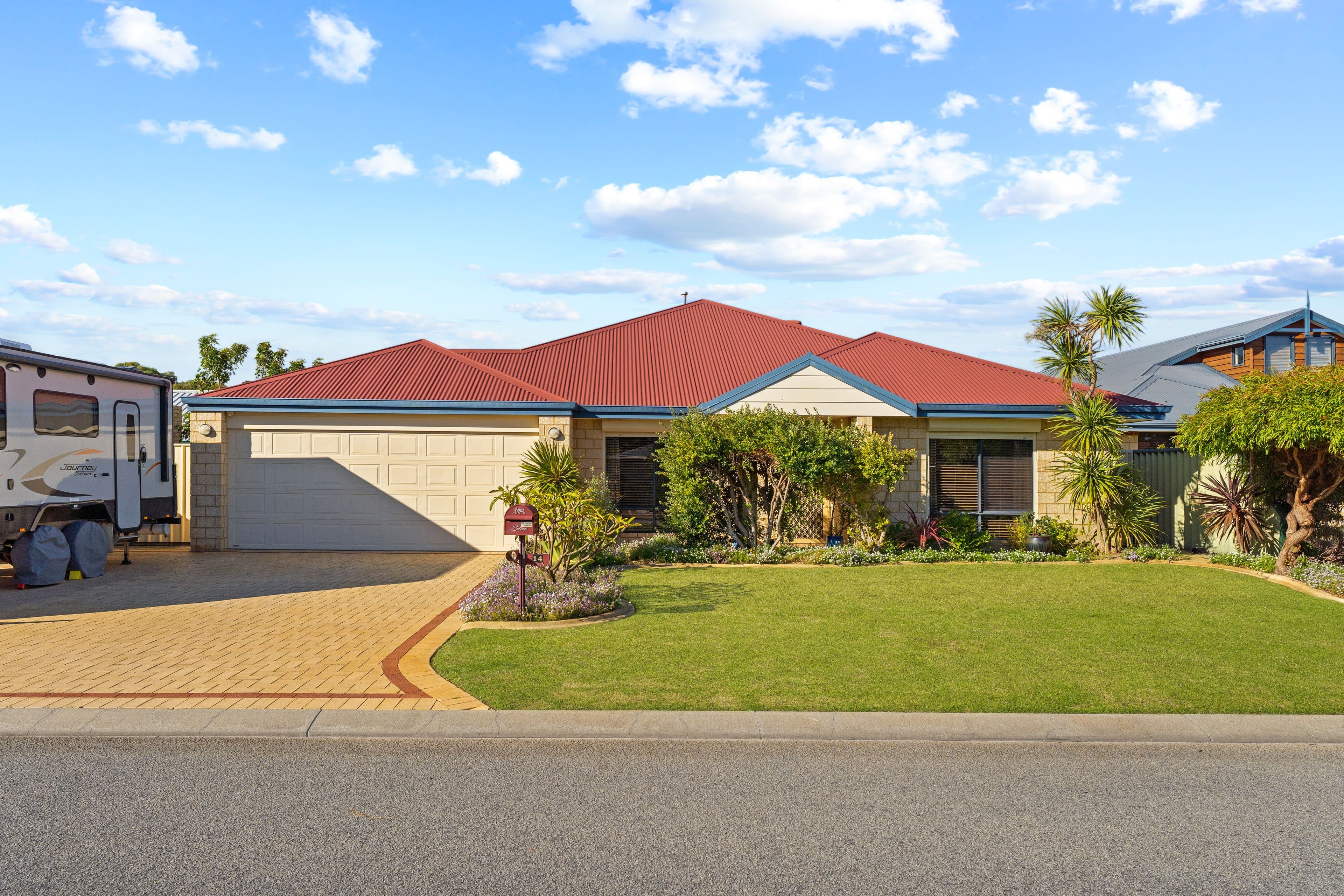14 Bluefields Parkway, Port Kennedy WA 6172, Port Kennedy - Image 1