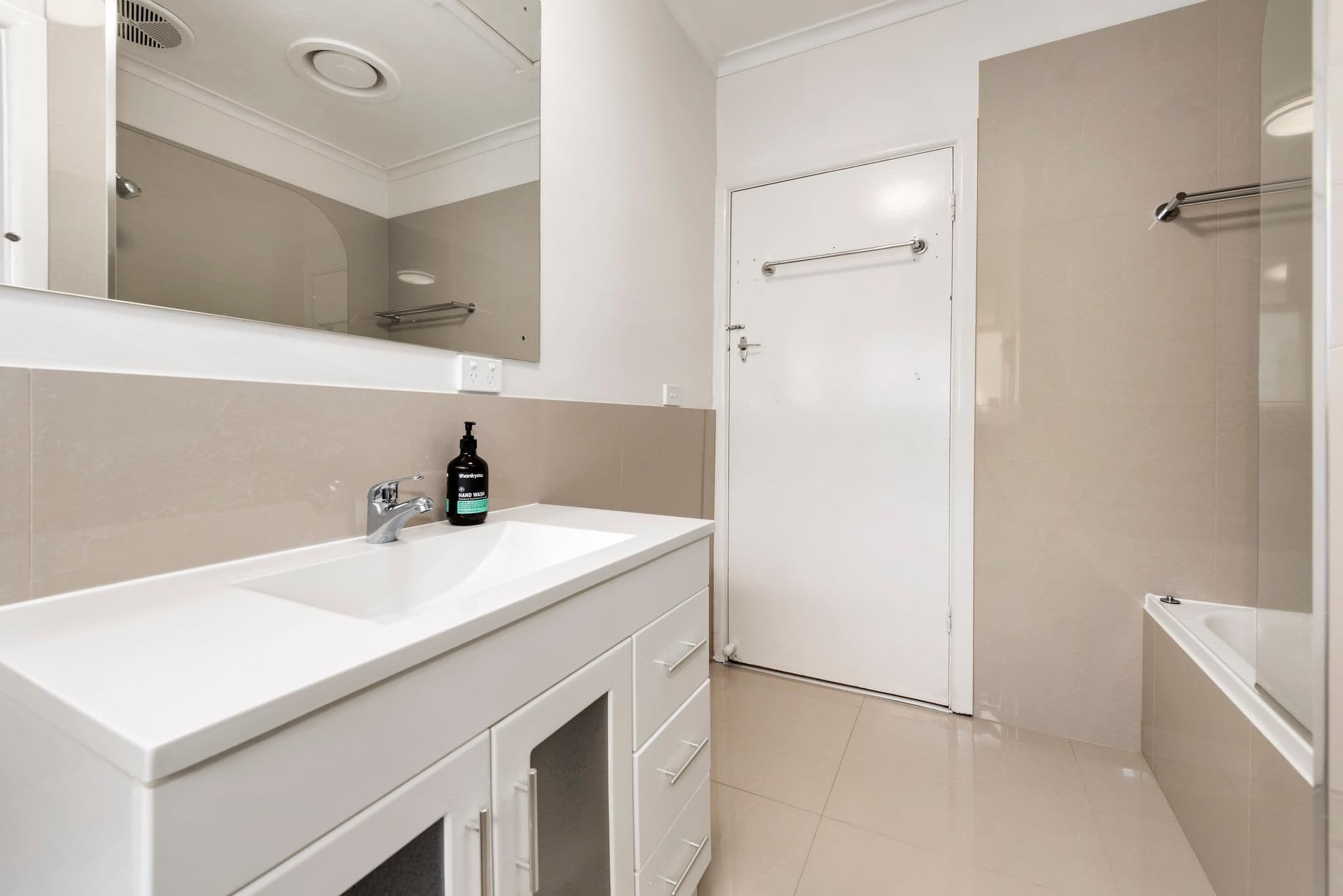 111 Kenmare Street, Mont Albert North VIC 3129, Mont Albert North - Thumbnail 7