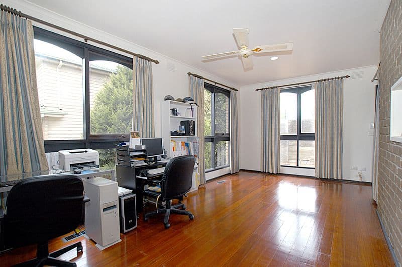 142 James Cook Drive, ENDEAVOUR HILLS VIC 3802, Endeavour Hills - Thumbnail 4