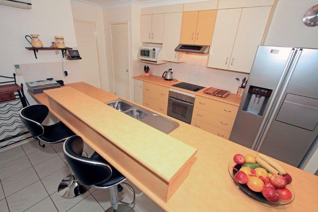 5 Harris Crescent, NORMAN GARDENS QLD 4701, Norman Gardens - Thumbnail 4
