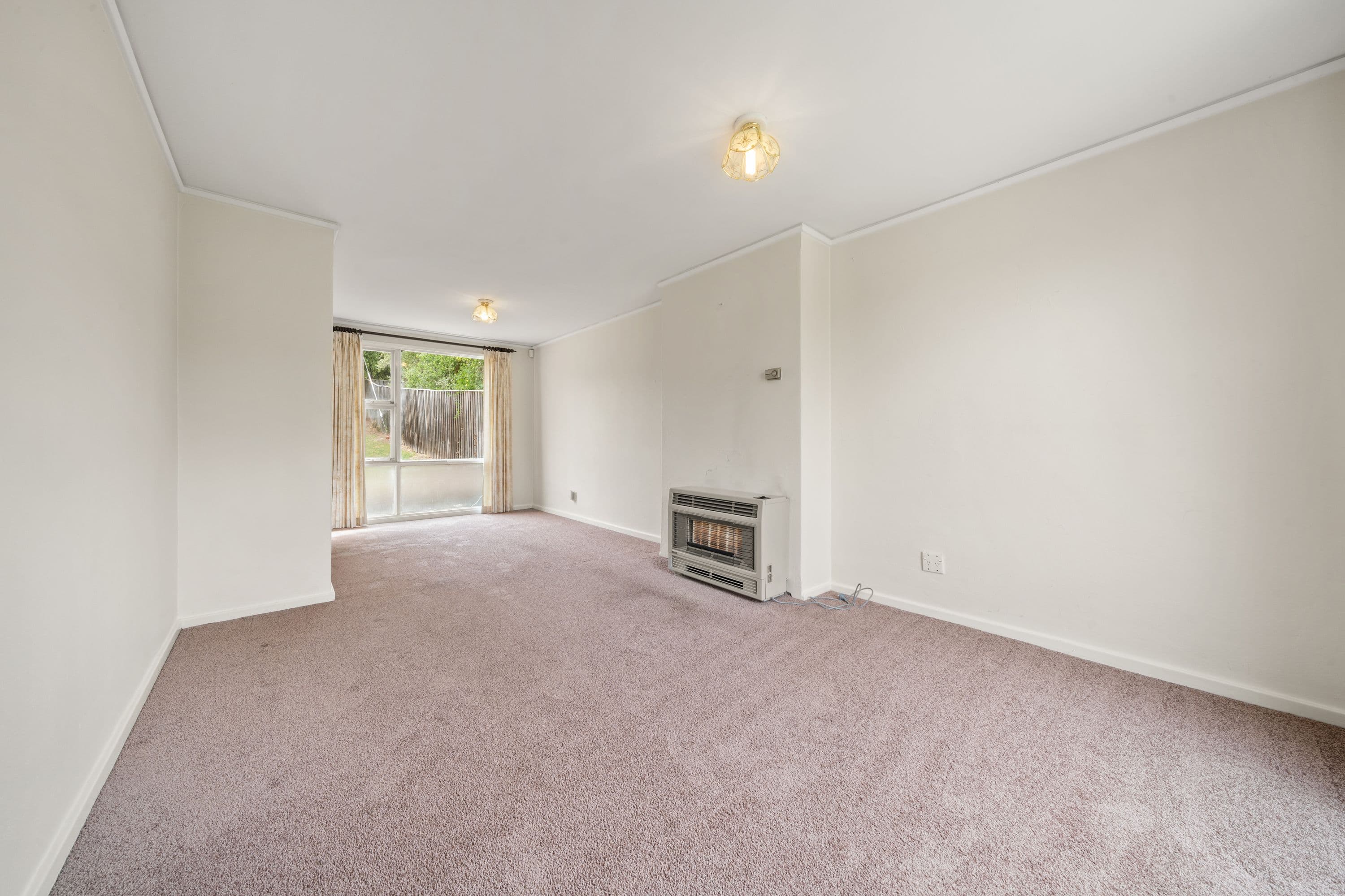 76 Hampton Circuit, Yarralumla ACT 2600, Yarralumla - Thumbnail 2