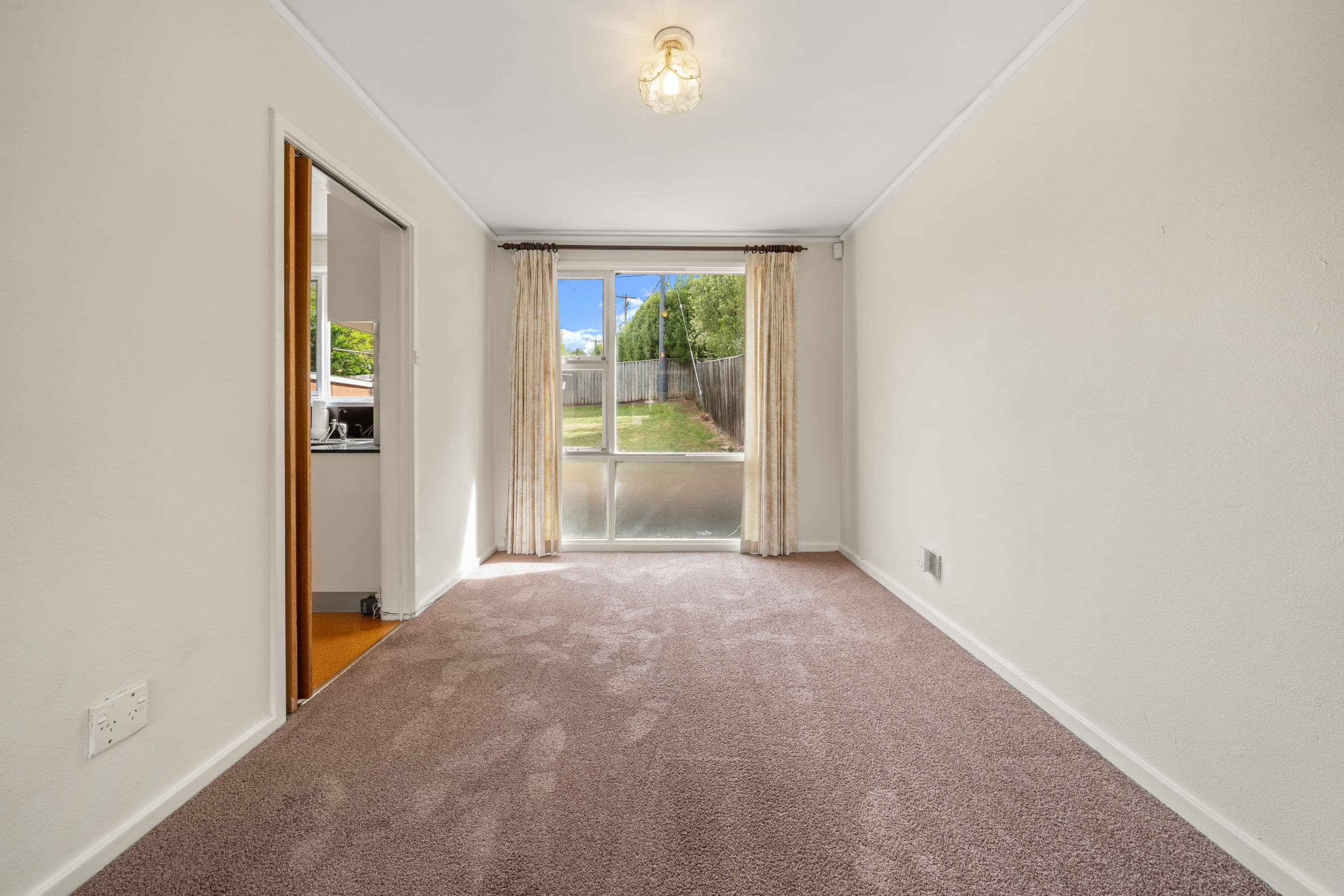 76 Hampton Circuit, Yarralumla ACT 2600, Yarralumla - Thumbnail 3