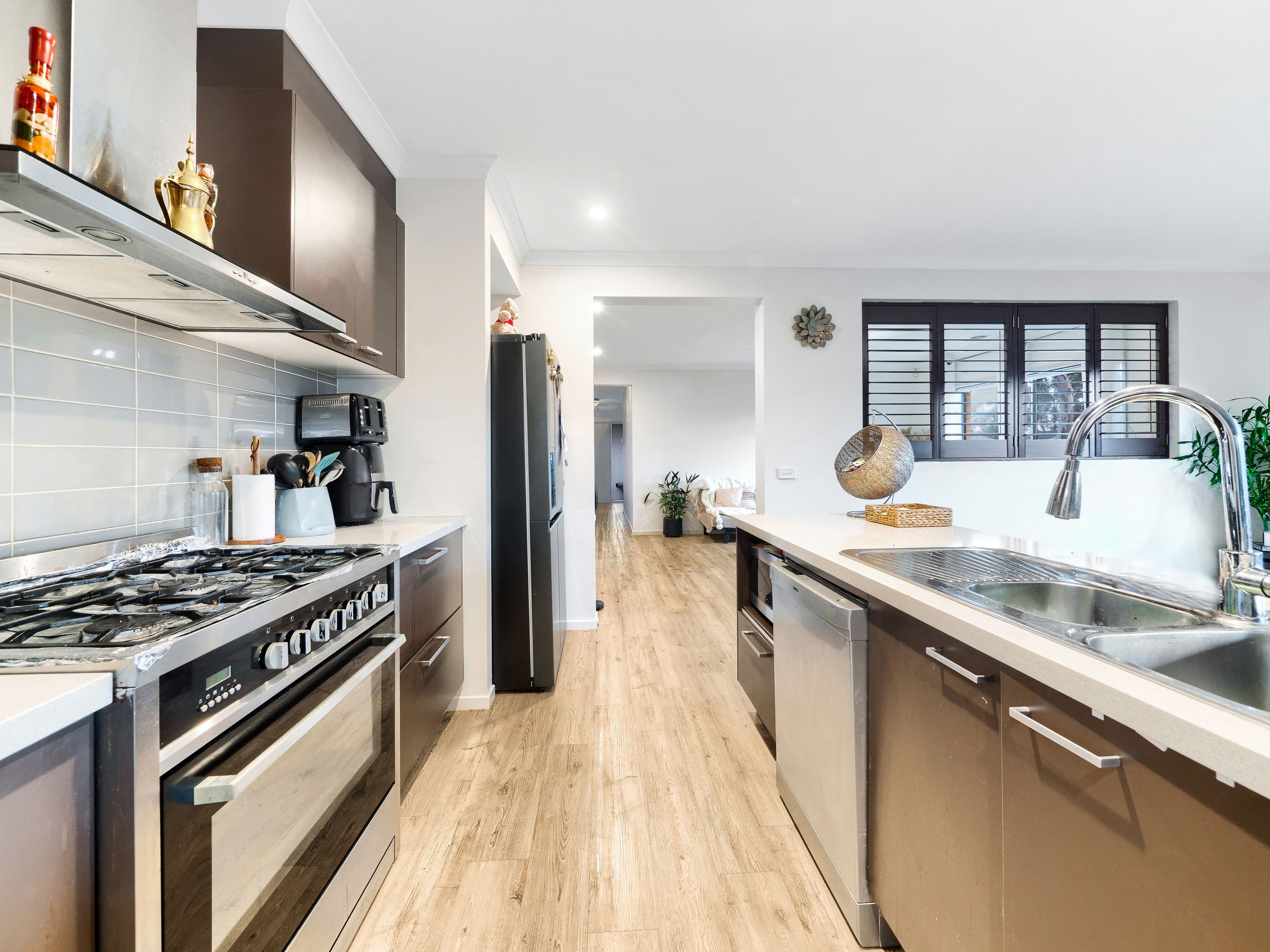 1 Maplewood Court, Cranbourne North VIC 3977, Cranbourne North - Thumbnail 2