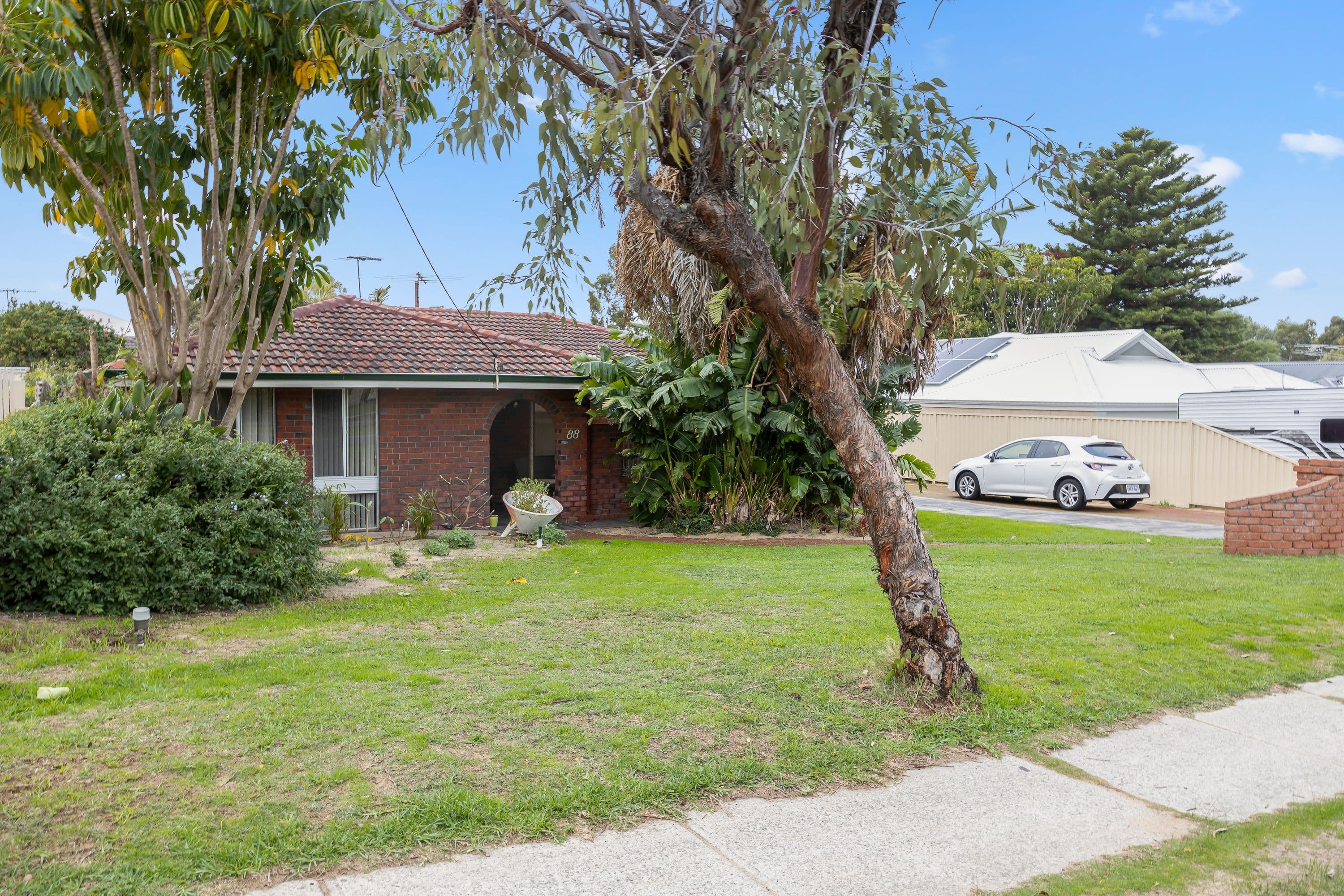 88 Barker Drive, Duncraig WA 6023, Duncraig - Thumbnail 3