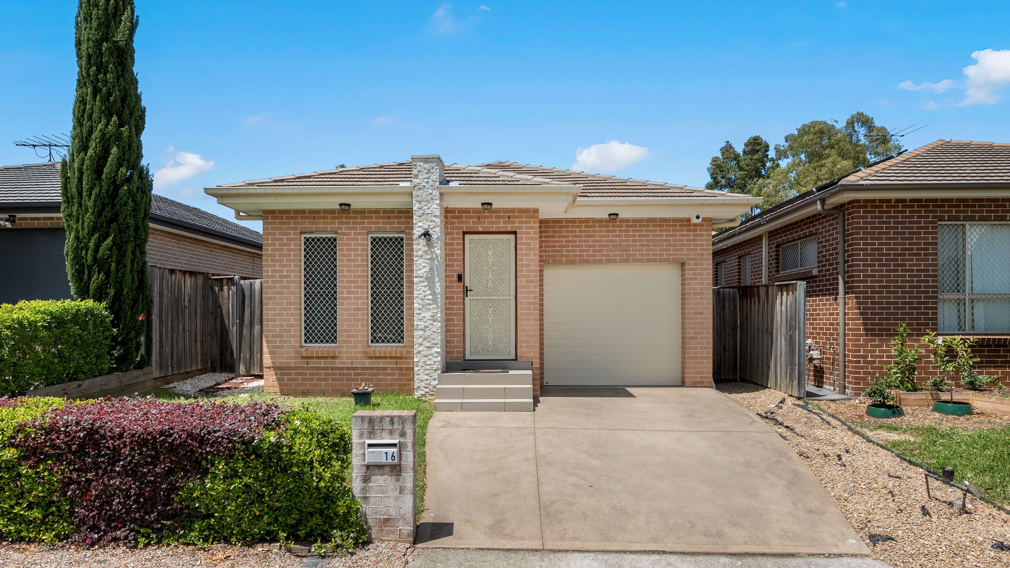 16 Ellery Street, Minto NSW 2566, Minto - Image 1