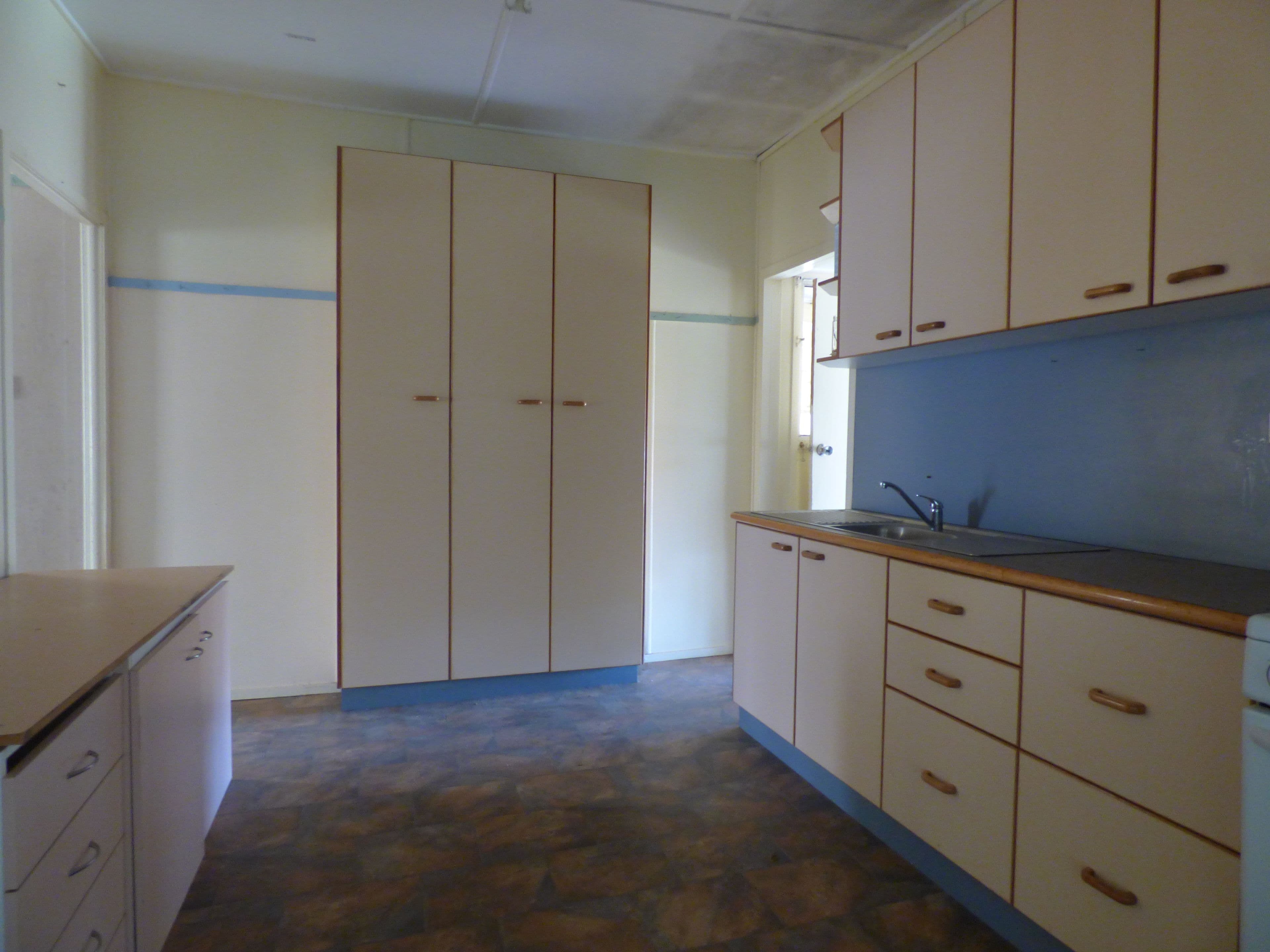 38 Derry Street, Roma QLD 4455, Roma - Thumbnail 4