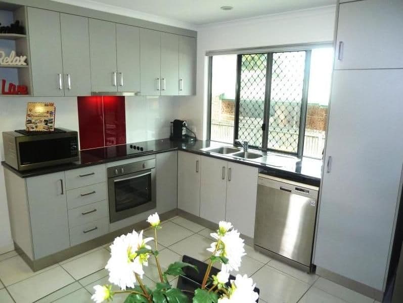 6 Kennedy Street, South Mackay QLD 4740, South Mackay - Thumbnail 2