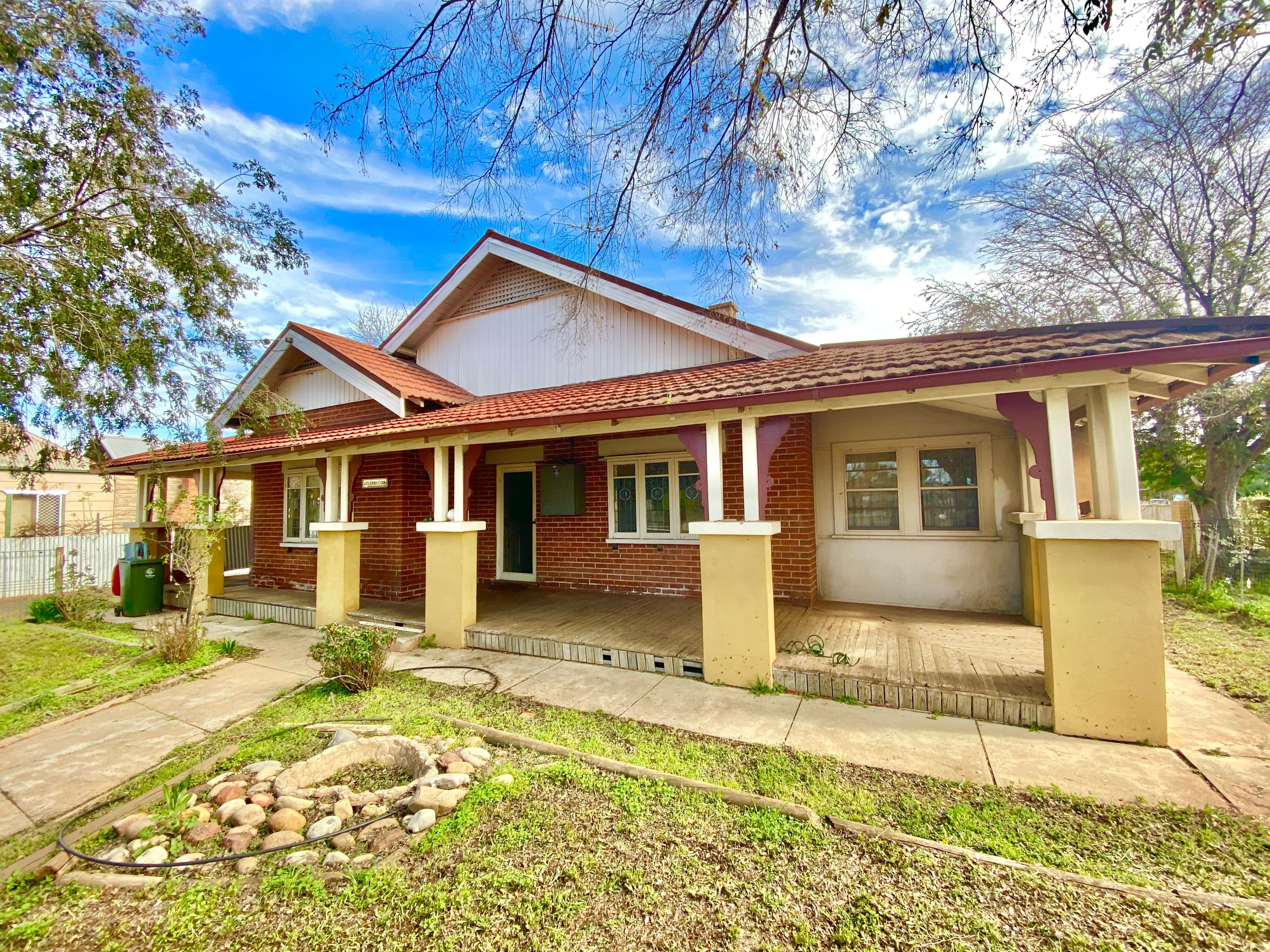8 Battye Street, Forbes NSW 2871, Forbes - Image 1