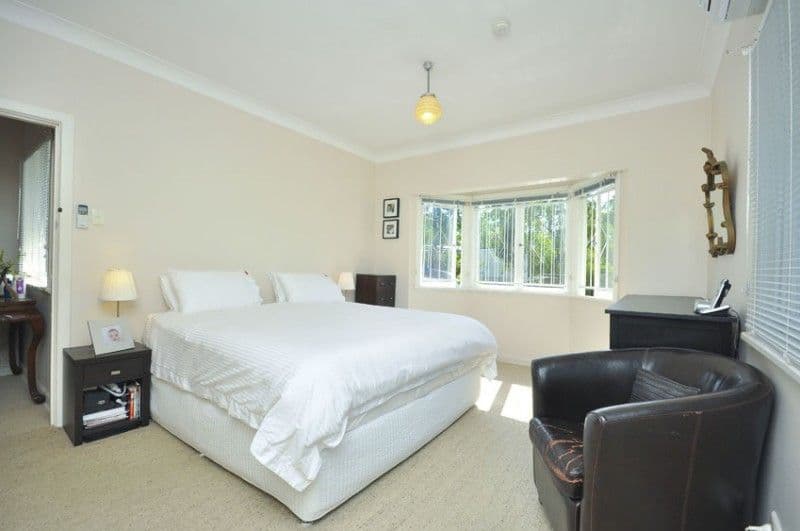 9 Baty Street, ST LUCIA QLD 4067, St Lucia - Thumbnail 4