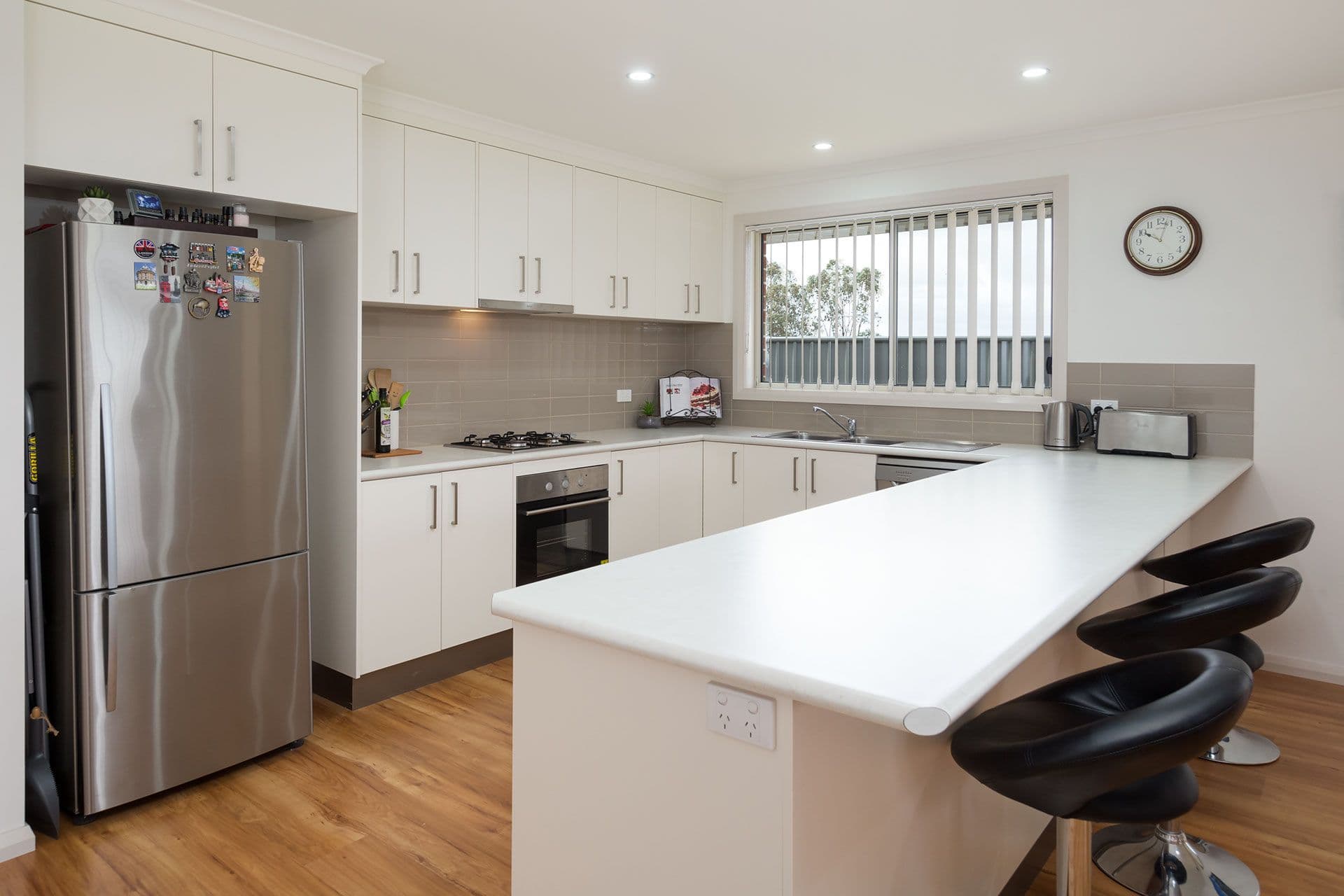 679 Kemp Street, Springdale Heights - Thumbnail 3
