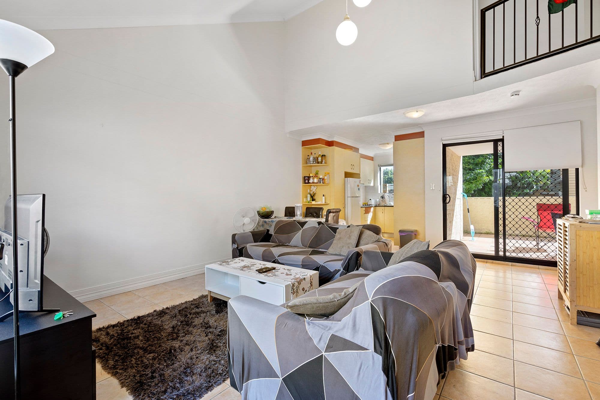 11 Howsan Street, Mount Gravatt East QLD 4122, Mount Gravatt East - Thumbnail 2