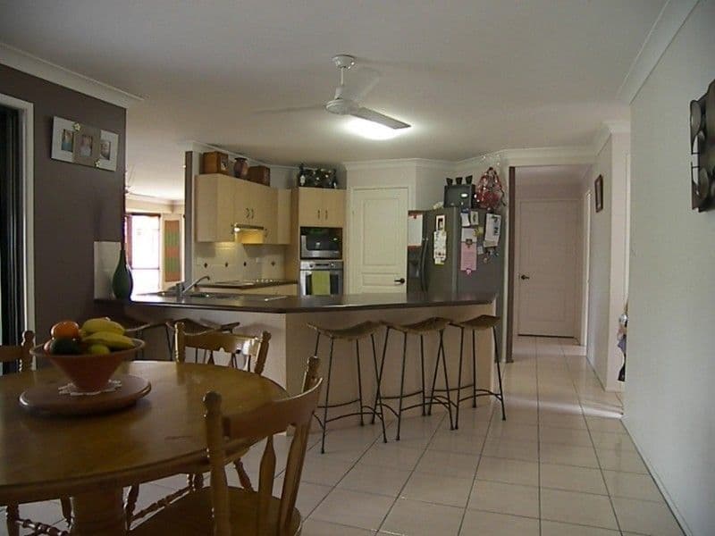5 Cypress Avenue, NORMAN GARDENS QLD 4701, Norman Gardens - Thumbnail 3