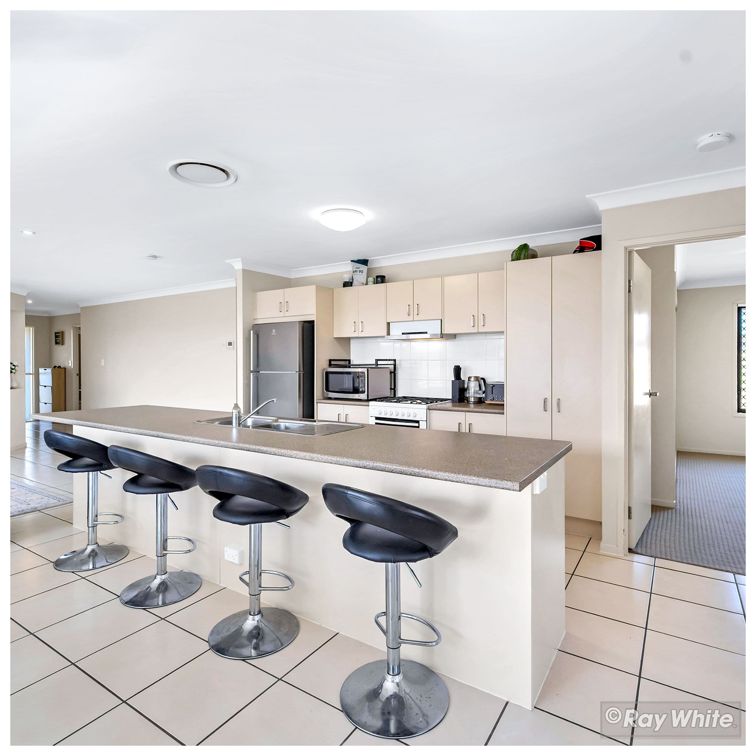 61 Victoria Street, Gracemere QLD 4702, Gracemere - Thumbnail 6