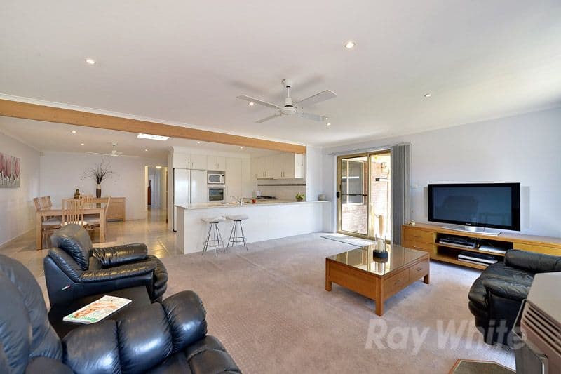 68 Lakeview Avenue, ROWVILLE VIC 3178, Rowville - Thumbnail 2