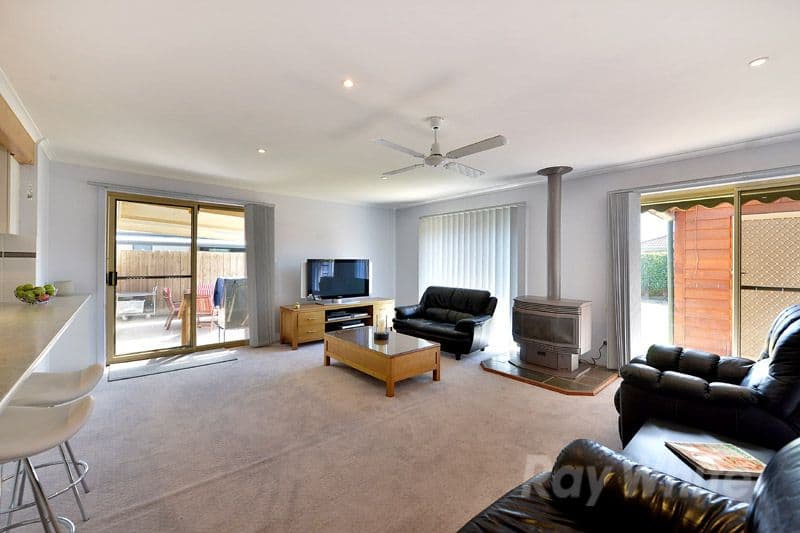 68 Lakeview Avenue, ROWVILLE VIC 3178, Rowville - Thumbnail 3