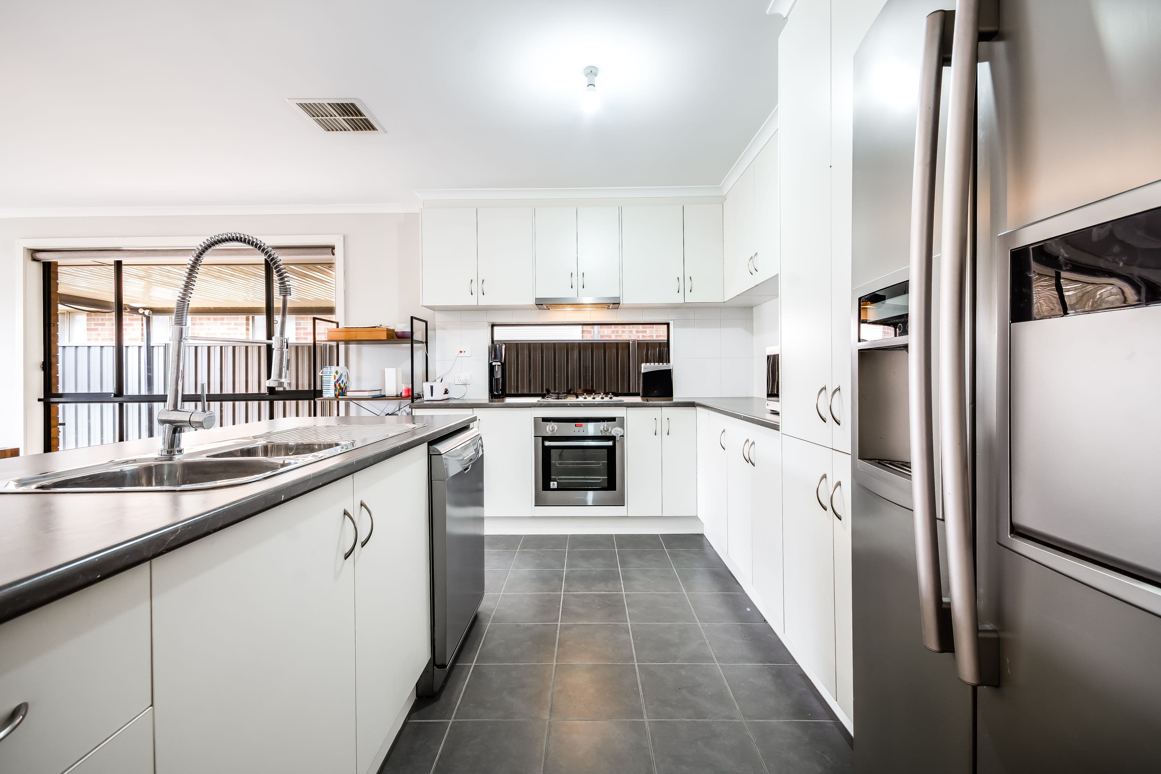 196 Petherton Road, Andrews Farm SA 5114, Andrews Farm - Thumbnail 3