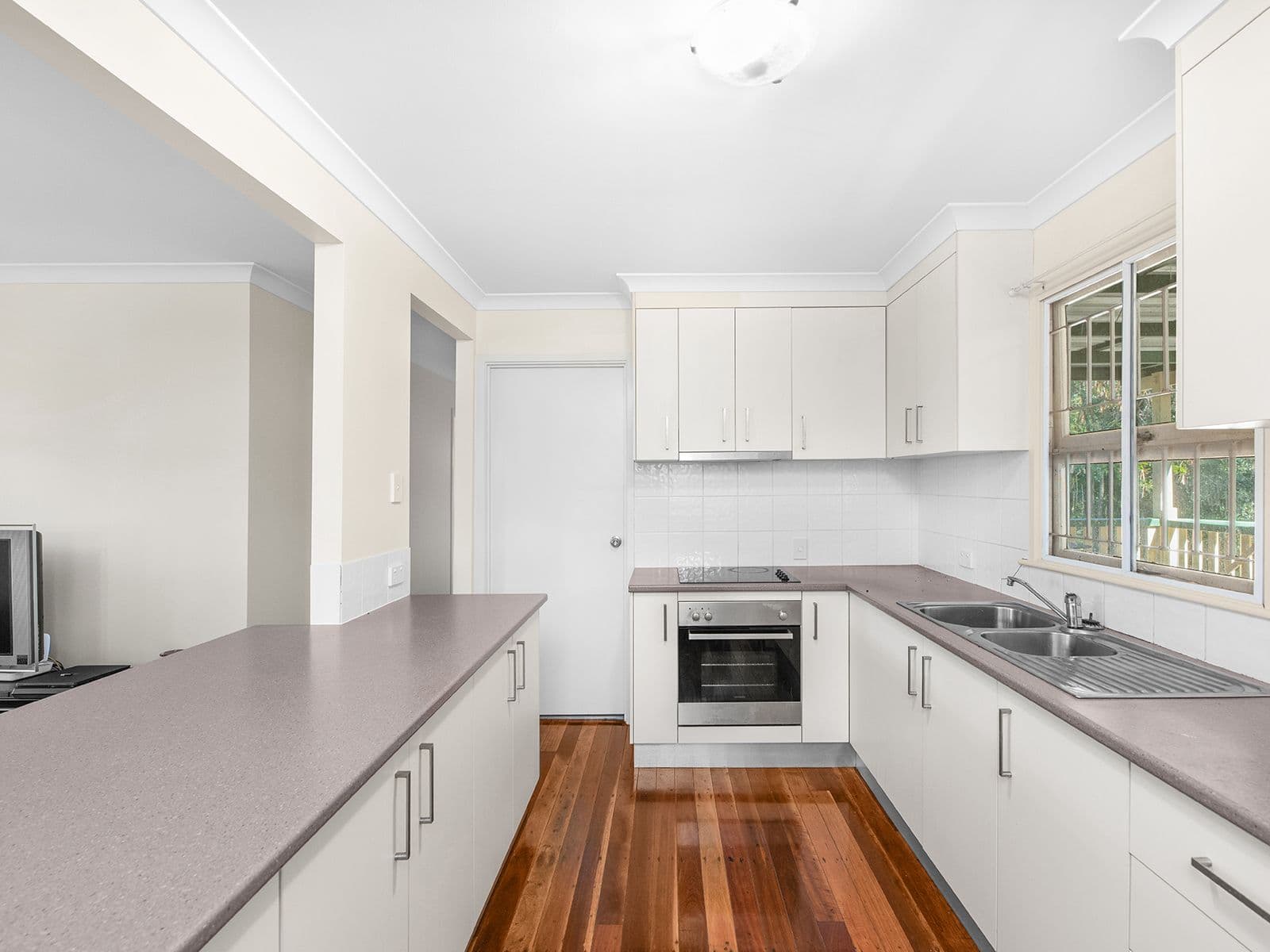 24 Tarcoola Street, East Ipswich QLD 4305, East Ipswich - Thumbnail 2