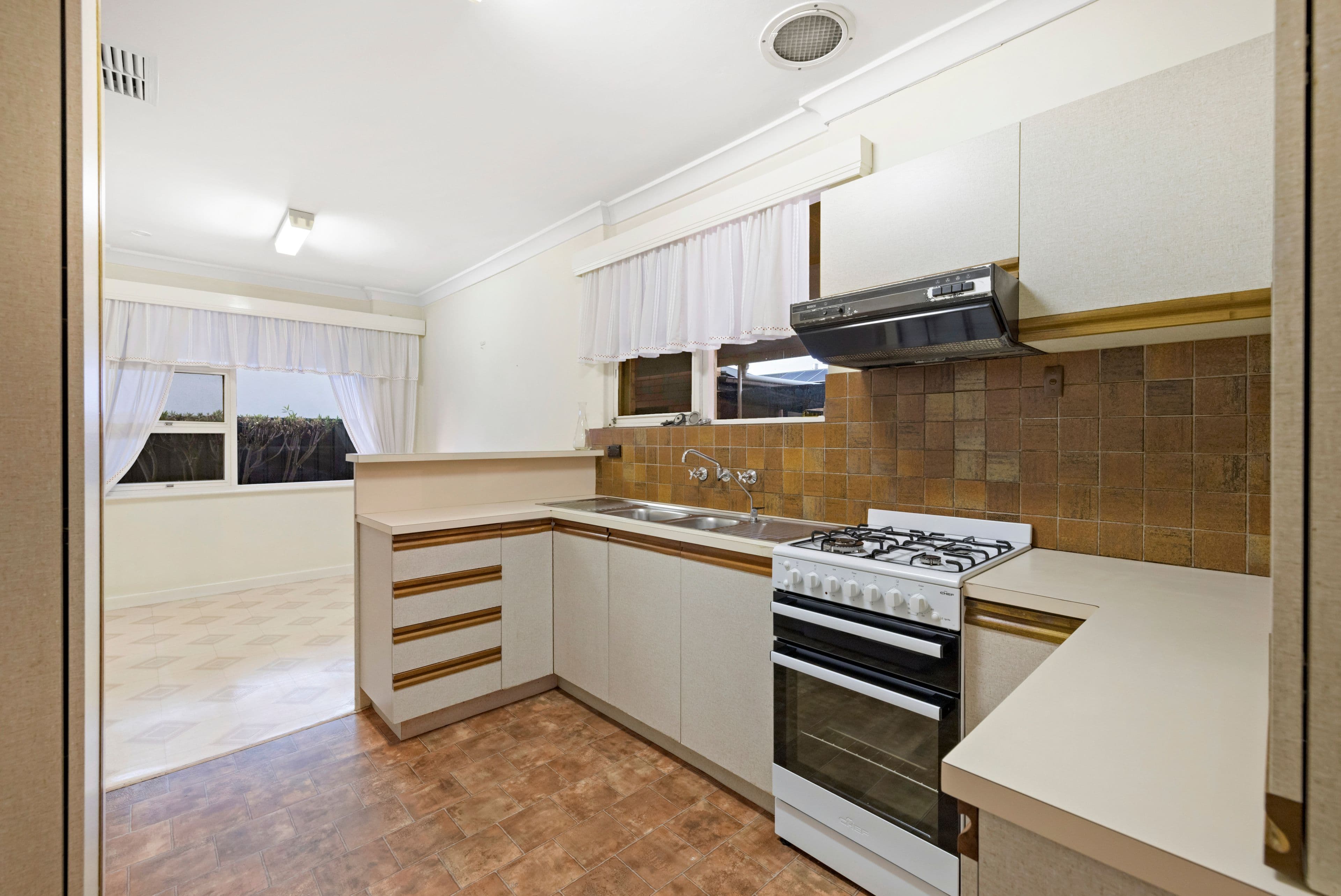 13 Raymond Avenue, North Plympton SA 5037, North Plympton - Thumbnail 8