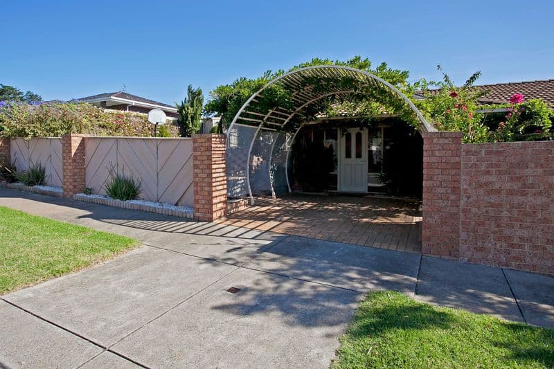 25 Moruya Drive, GROVEDALE VIC 3216, Grovedale - Thumbnail 4