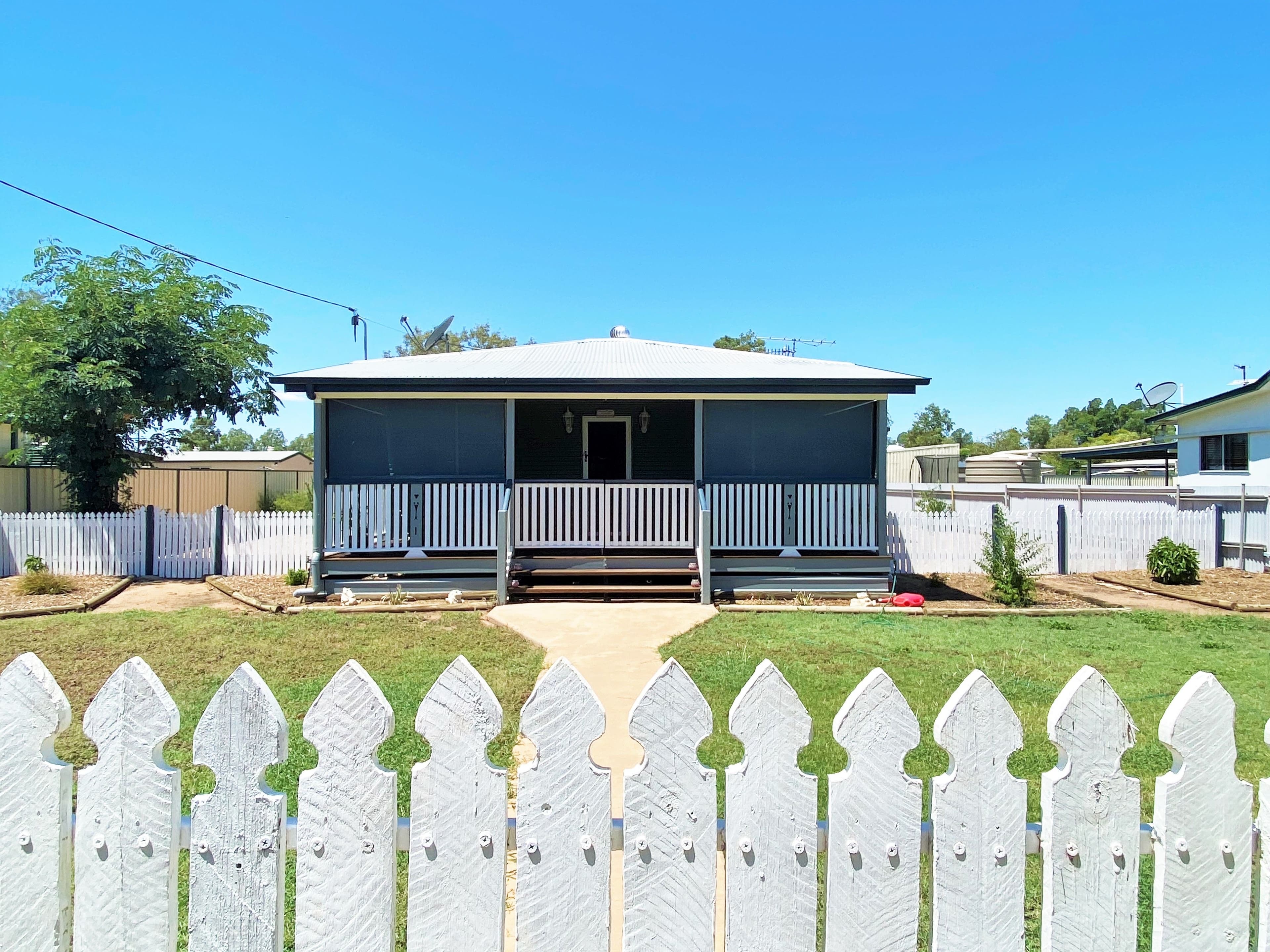 106 Cassowary Street, Longreach QLD 4730, Longreach - Image 1