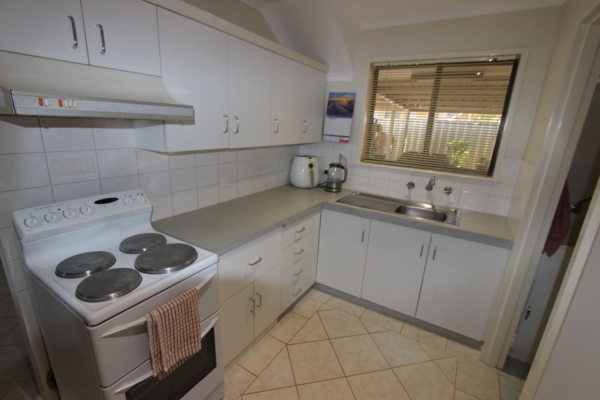 8E Goodwyn Close, Millars Well WA 6714, Millars Well - Thumbnail 3