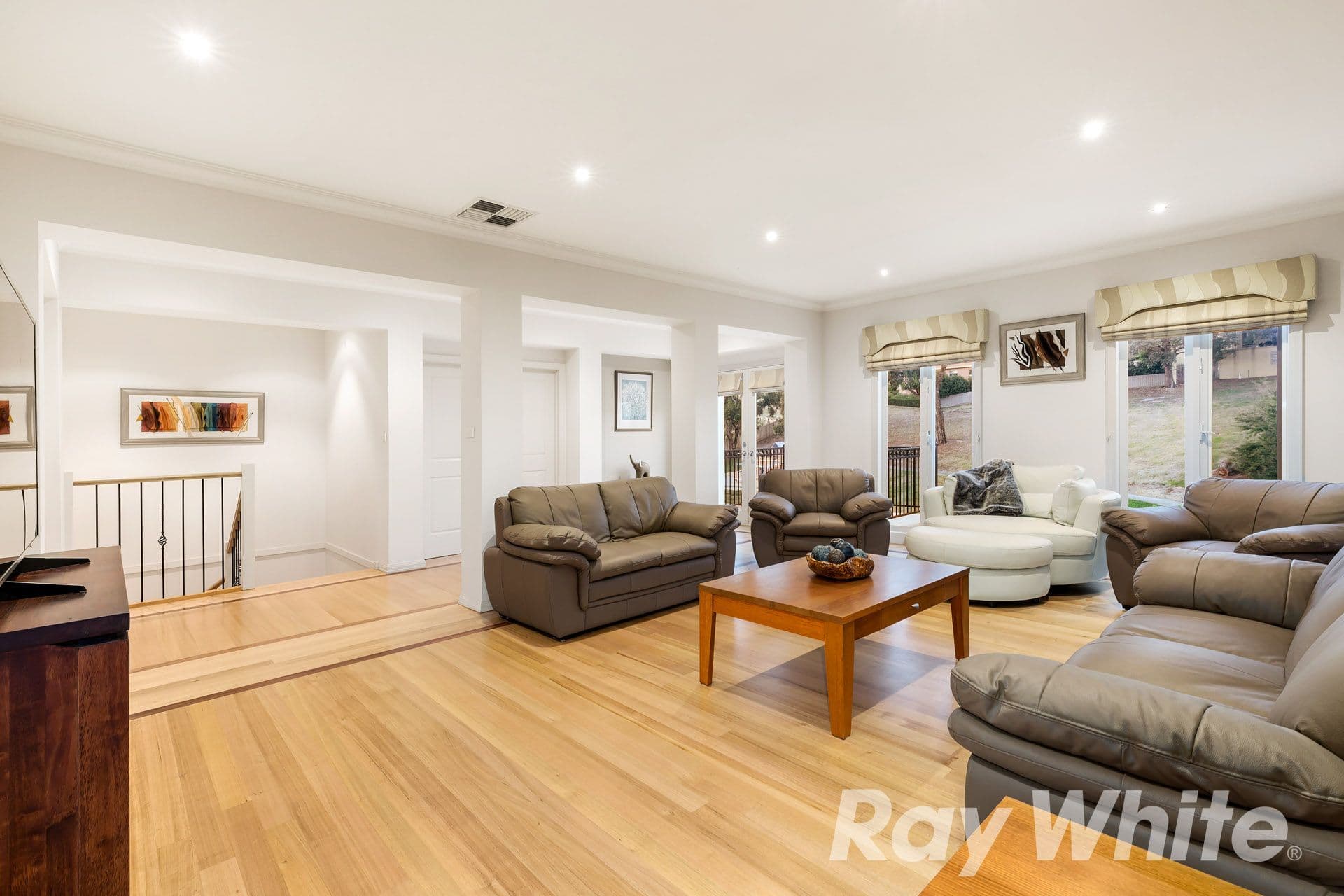 11 Jacaranda Drive, Diamond Creek VIC 3089, Diamond Creek - Image 1