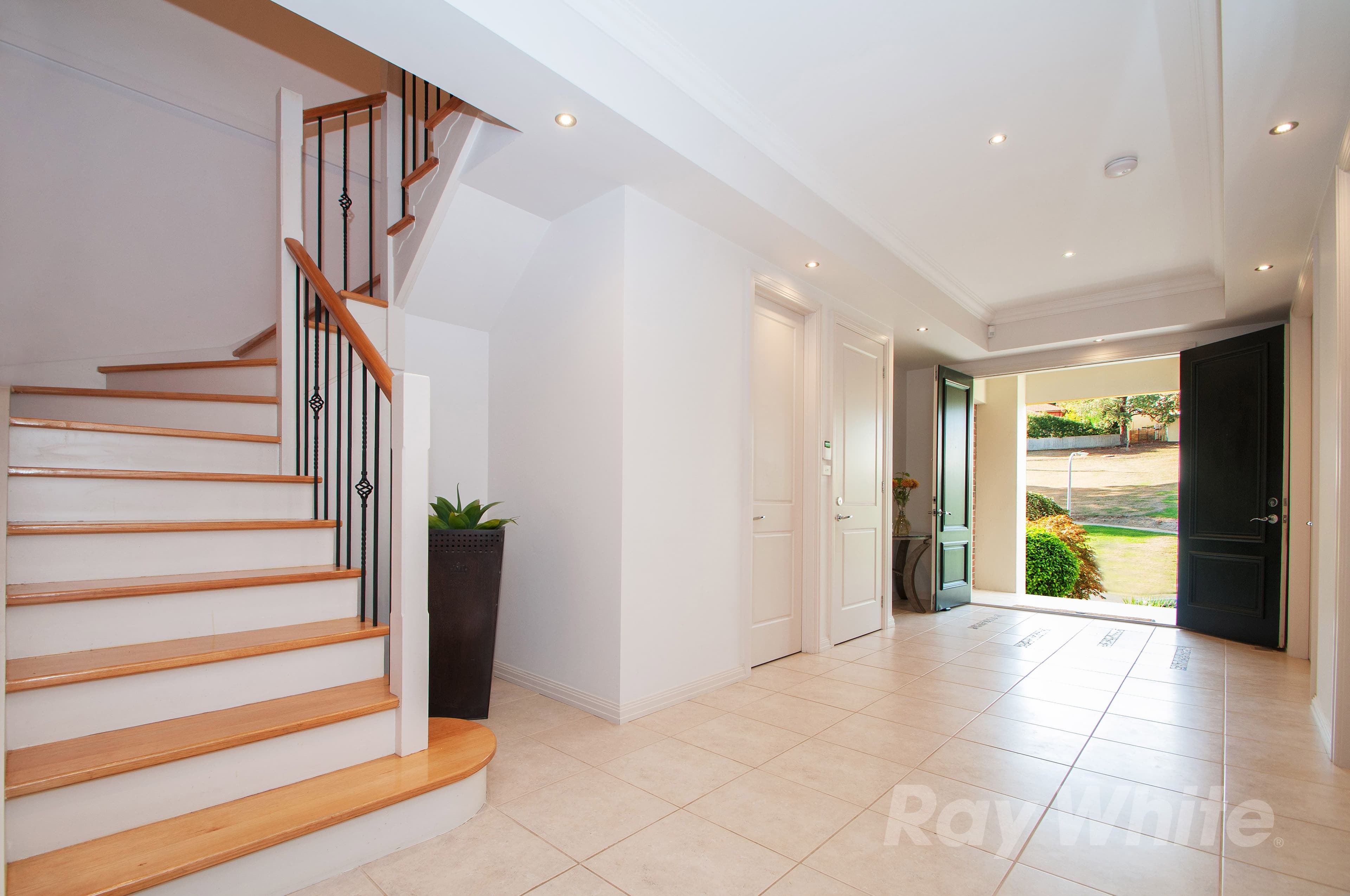11 Jacaranda Drive, Diamond Creek VIC 3089, Diamond Creek - Thumbnail 3