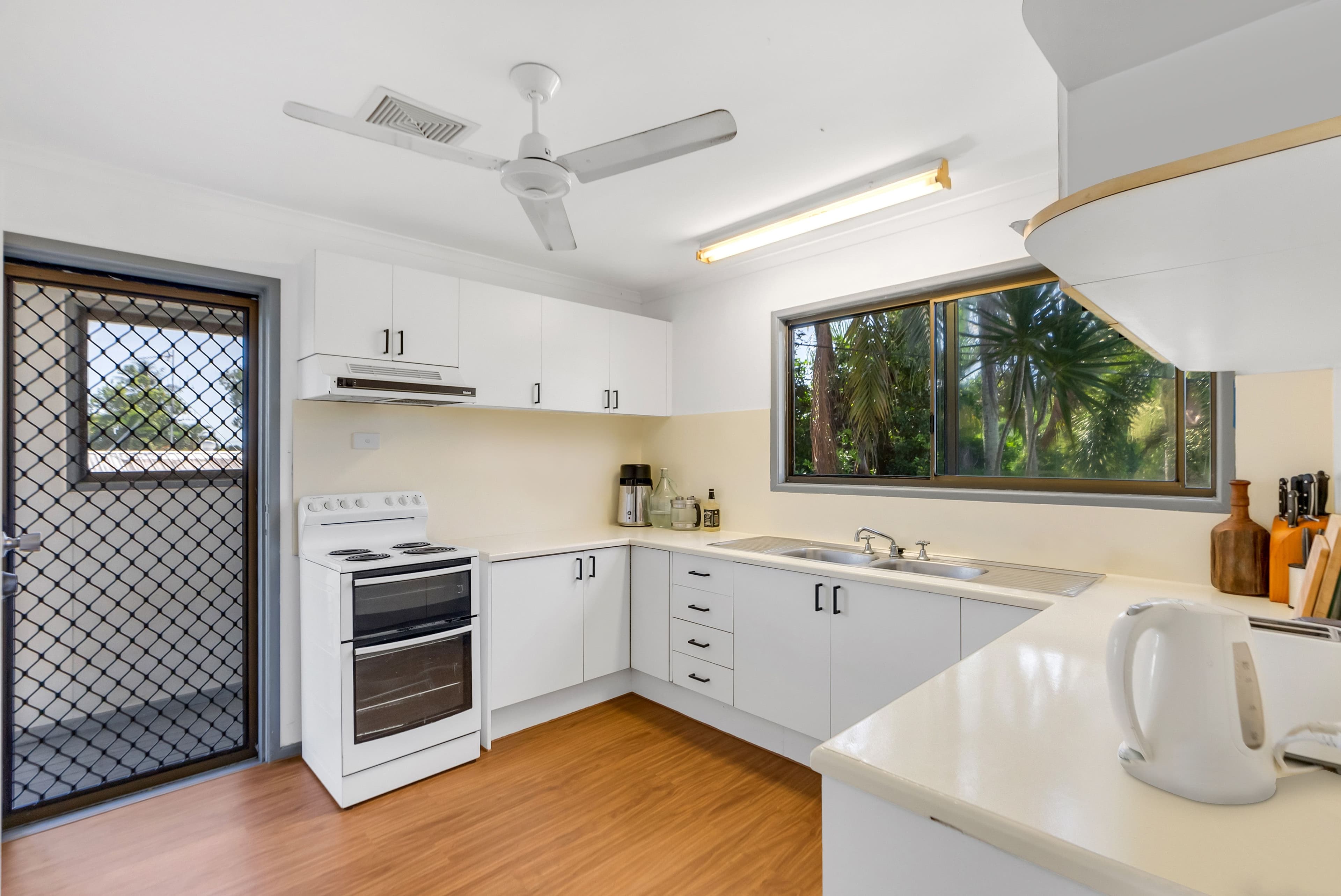 32 Debbie Street, Trinity Park QLD 4879, Trinity Park - Thumbnail 4