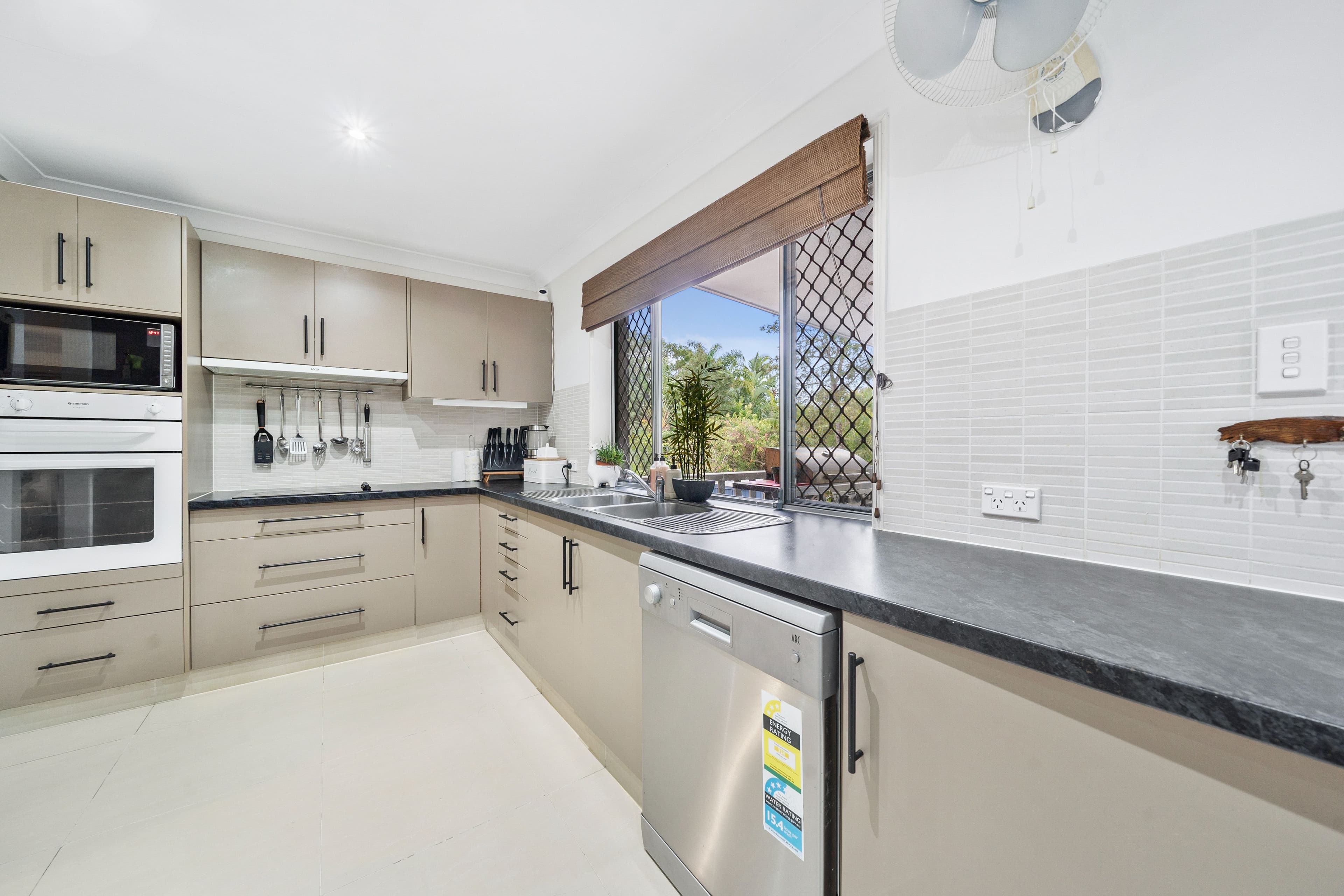 3 Sinclair Place, Beenleigh QLD 4207, Beenleigh - Thumbnail 4