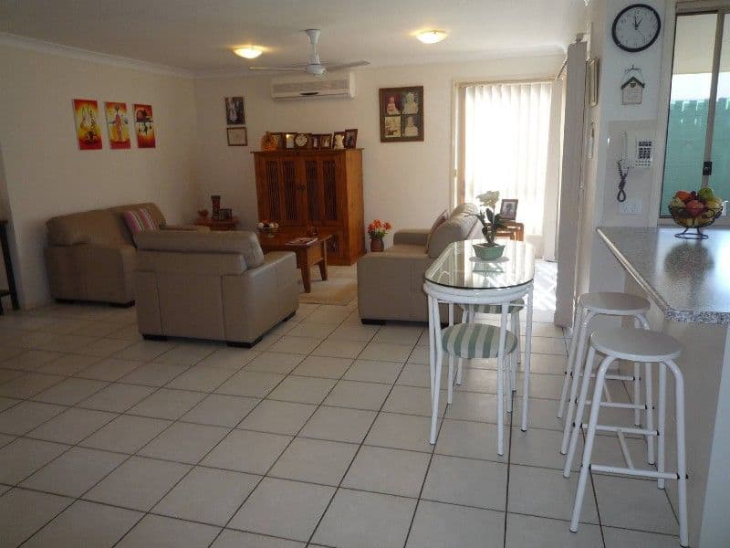 34 Marble Arch Place, ARUNDEL QLD 4214, Arundel - Thumbnail 3