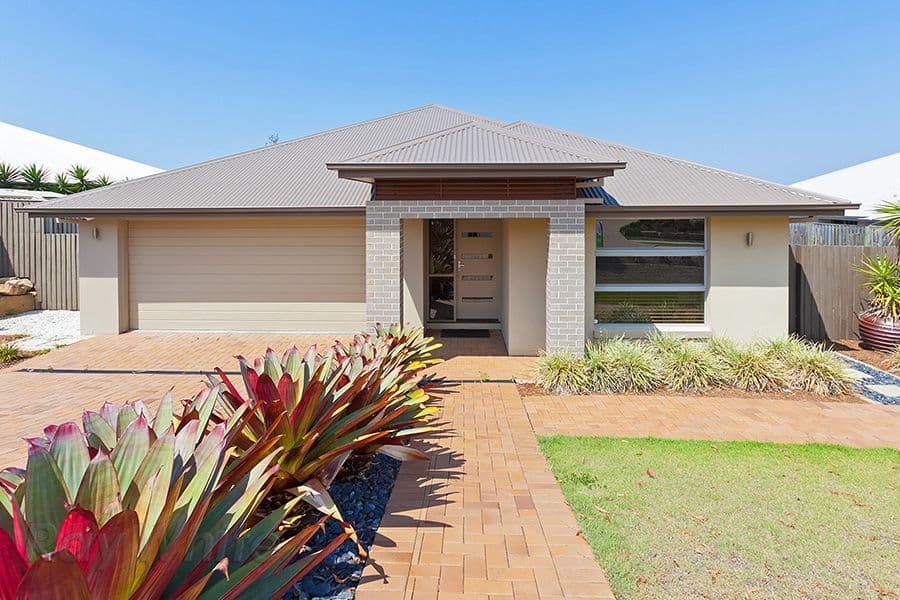6 Finnigan Street, AUGUSTINE HEIGHTS QLD 4300, Augustine Heights - Image 1