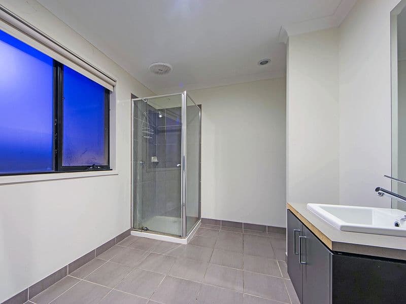 4 Kirrama Street, Tarneit VIC 3029, Tarneit - Thumbnail 3