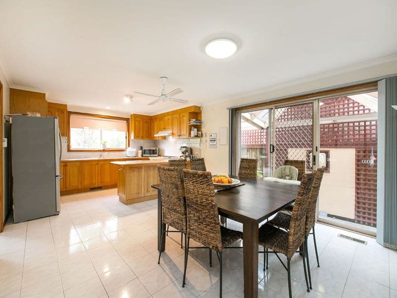2 Juan Court, DINGLEY VILLAGE VIC 3172, Dingley Village - Thumbnail 2