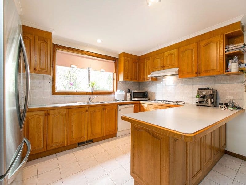 2 Juan Court, DINGLEY VILLAGE VIC 3172, Dingley Village - Thumbnail 4