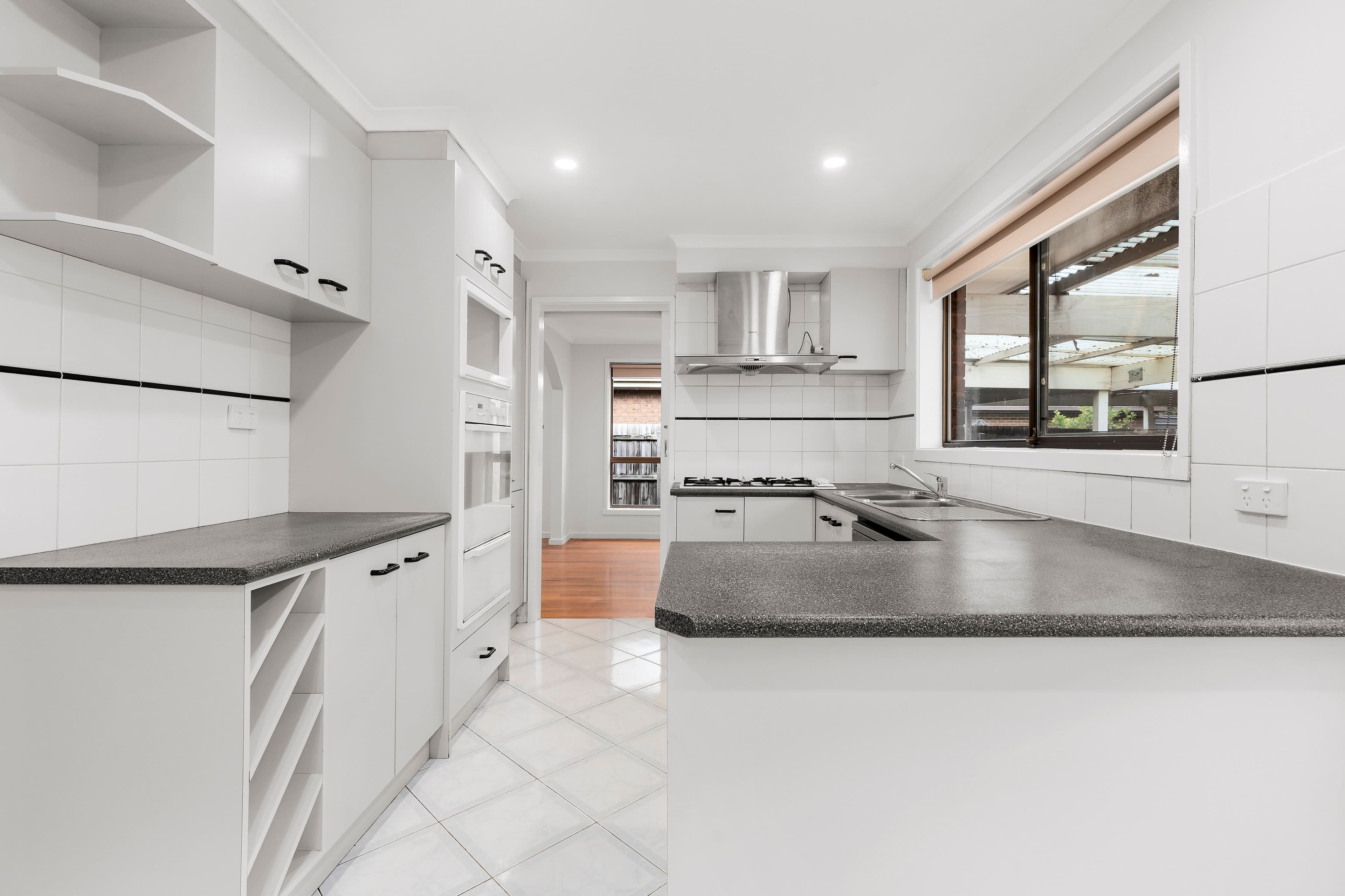 13 Hendersons Road, Epping VIC 3076, Epping - Thumbnail 2