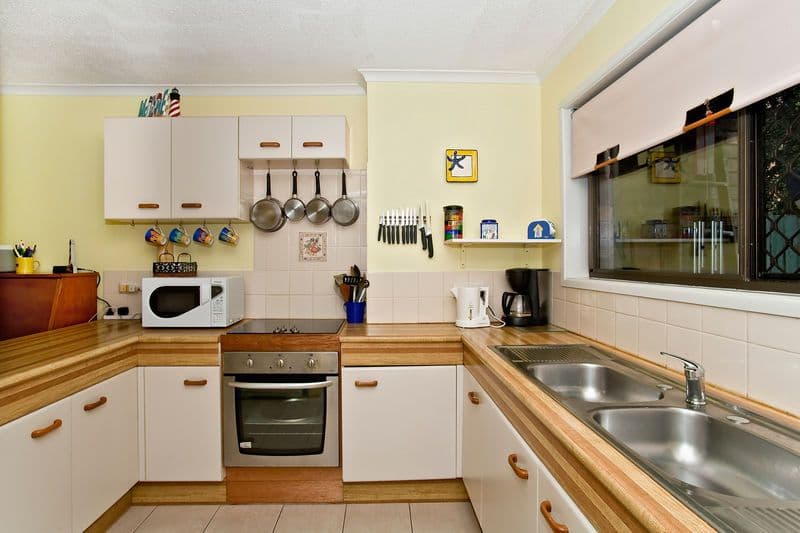 10 Cloudsley Street, NOOSAVILLE QLD 4566, Noosaville - Thumbnail 4