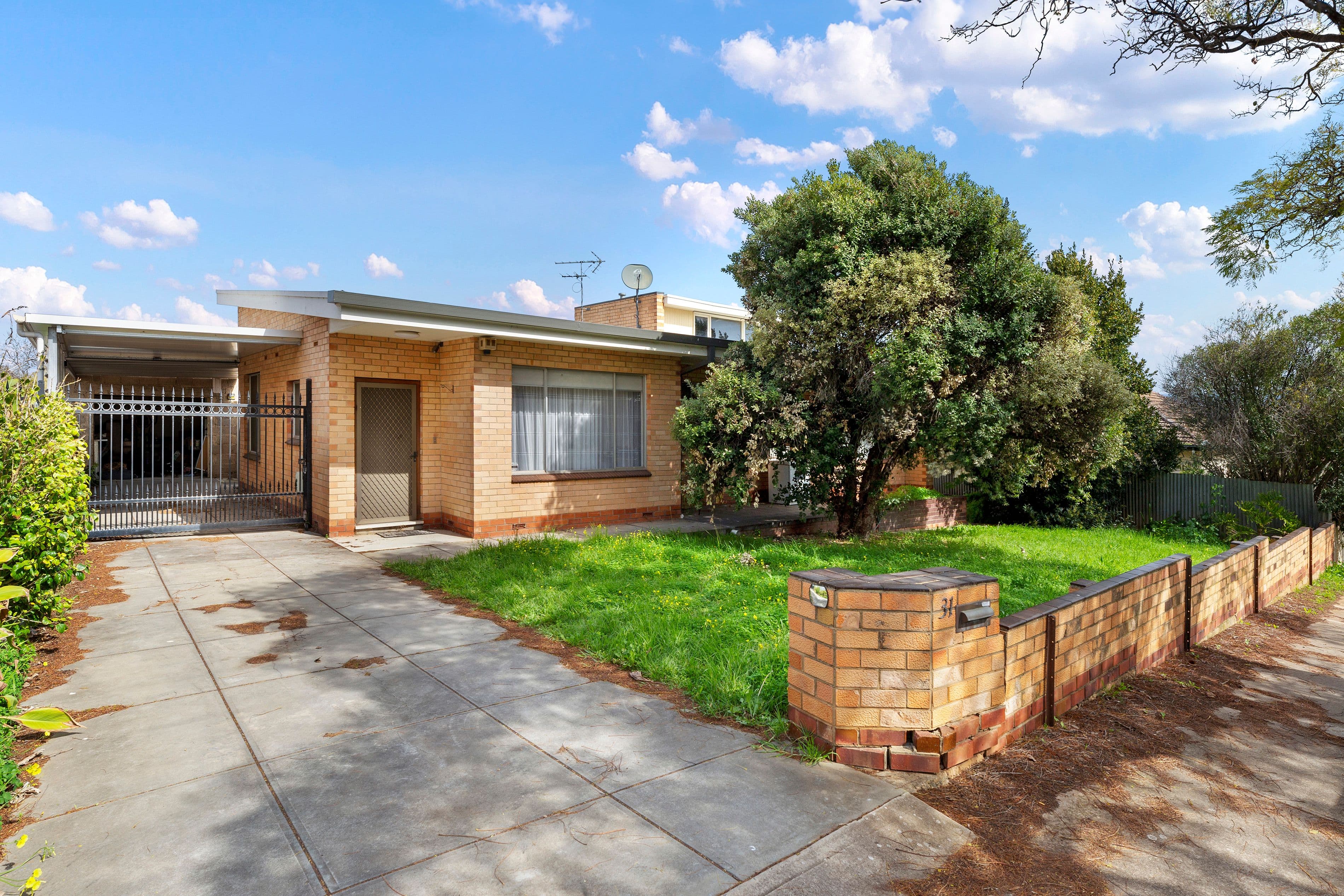 31 Clifton Street, Blair Athol SA 5084, Blair Athol - Thumbnail 2