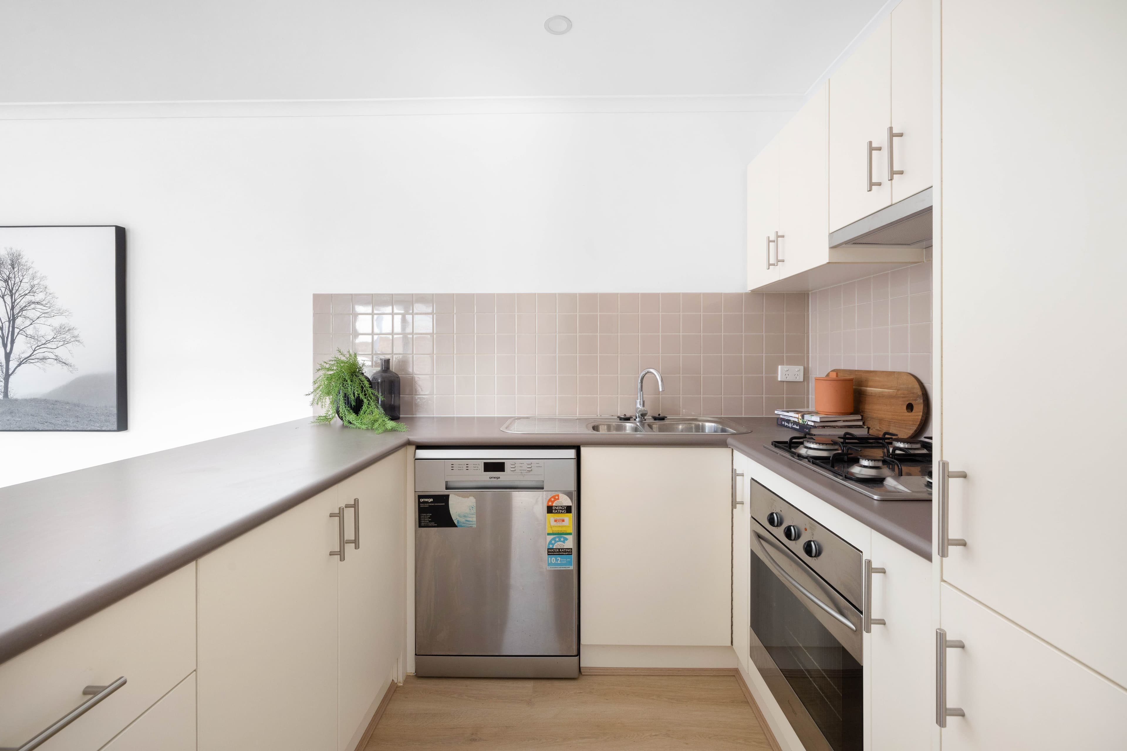36 Mccomas Street, Reservoir VIC 3073, Reservoir - Thumbnail 4