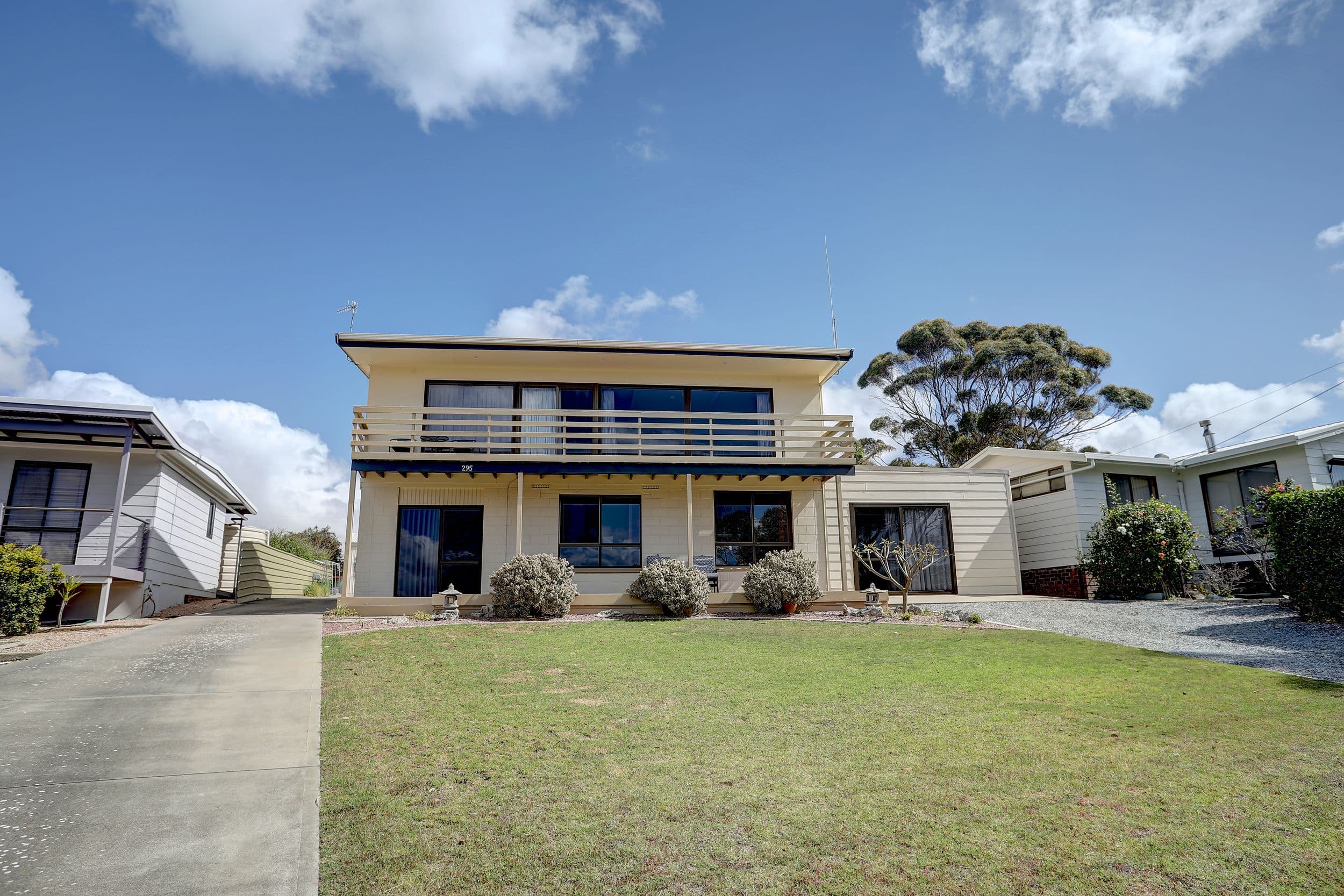 295 Esplanade, Coffin Bay SA 5607, Coffin Bay - Thumbnail 2