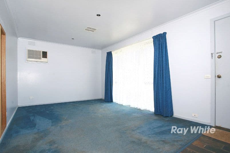 15 Burke Court, CRANBOURNE NORTH VIC 3977, Cranbourne North - Thumbnail 2