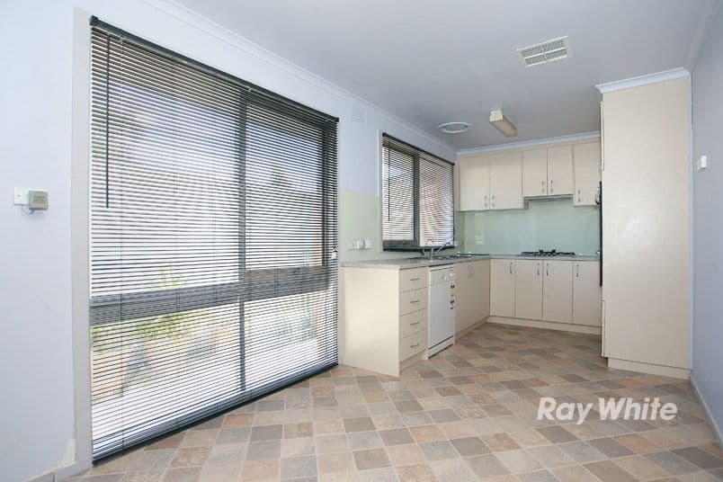 15 Burke Court, CRANBOURNE NORTH VIC 3977, Cranbourne North - Thumbnail 6