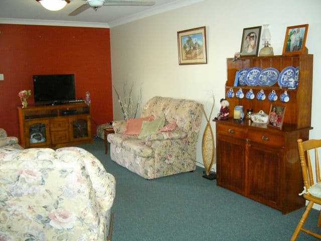 7 Kingfisher Parade, NORMAN GARDENS QLD 4701, Norman Gardens - Thumbnail 2