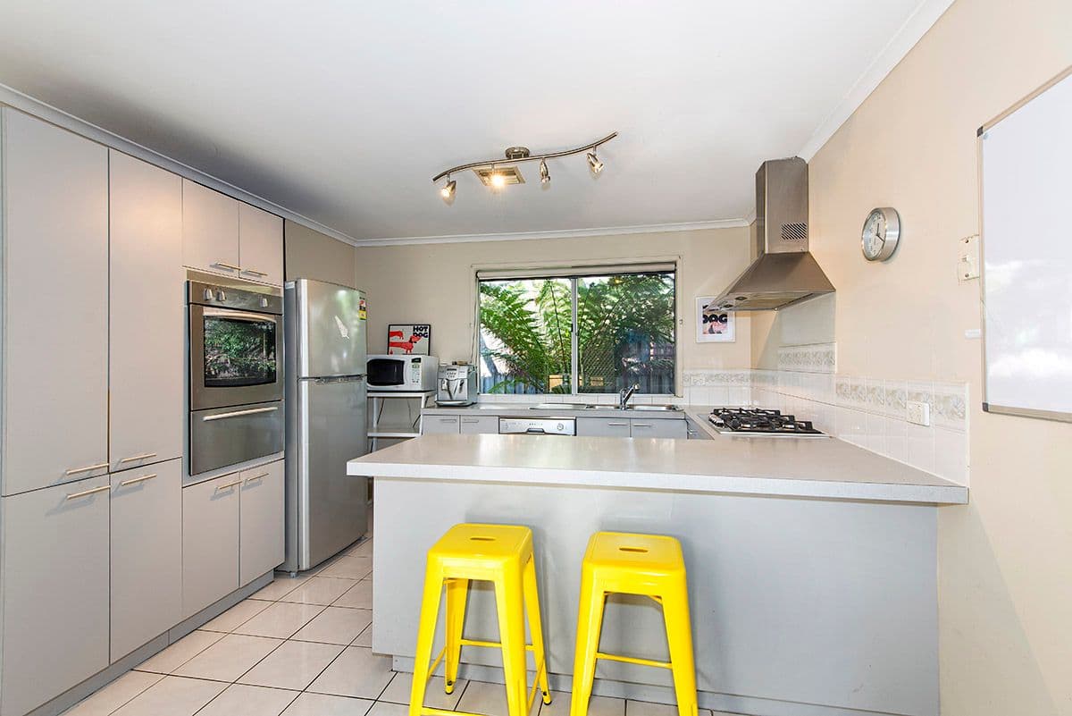 6 Marsden Court, MILL PARK VIC 3082, Mill Park - Thumbnail 2