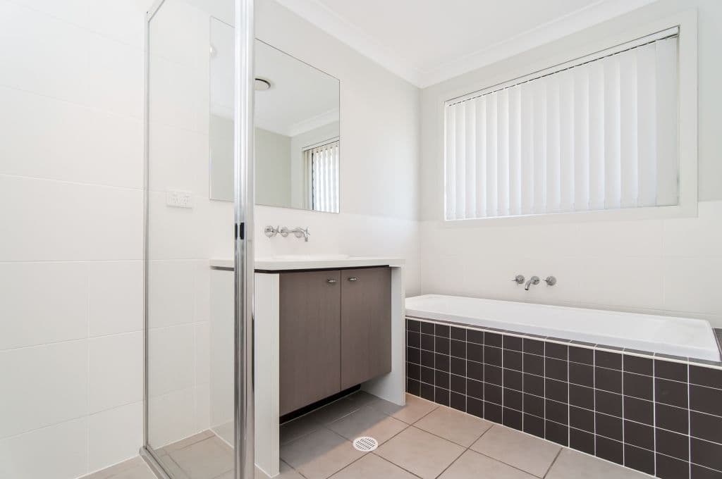 6 Somerset Drive, Carseldine QLD 4034, Carseldine - Thumbnail 6