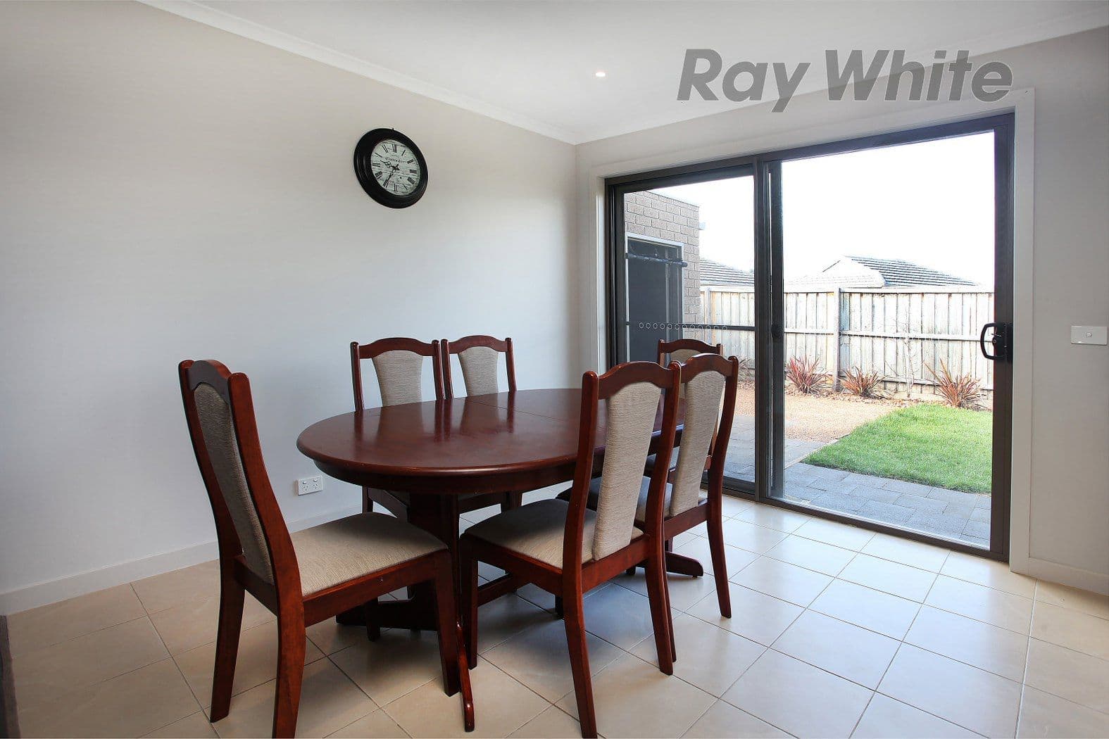 3 Campaspe Way, POINT COOK VIC 3030, Point Cook - Thumbnail 3
