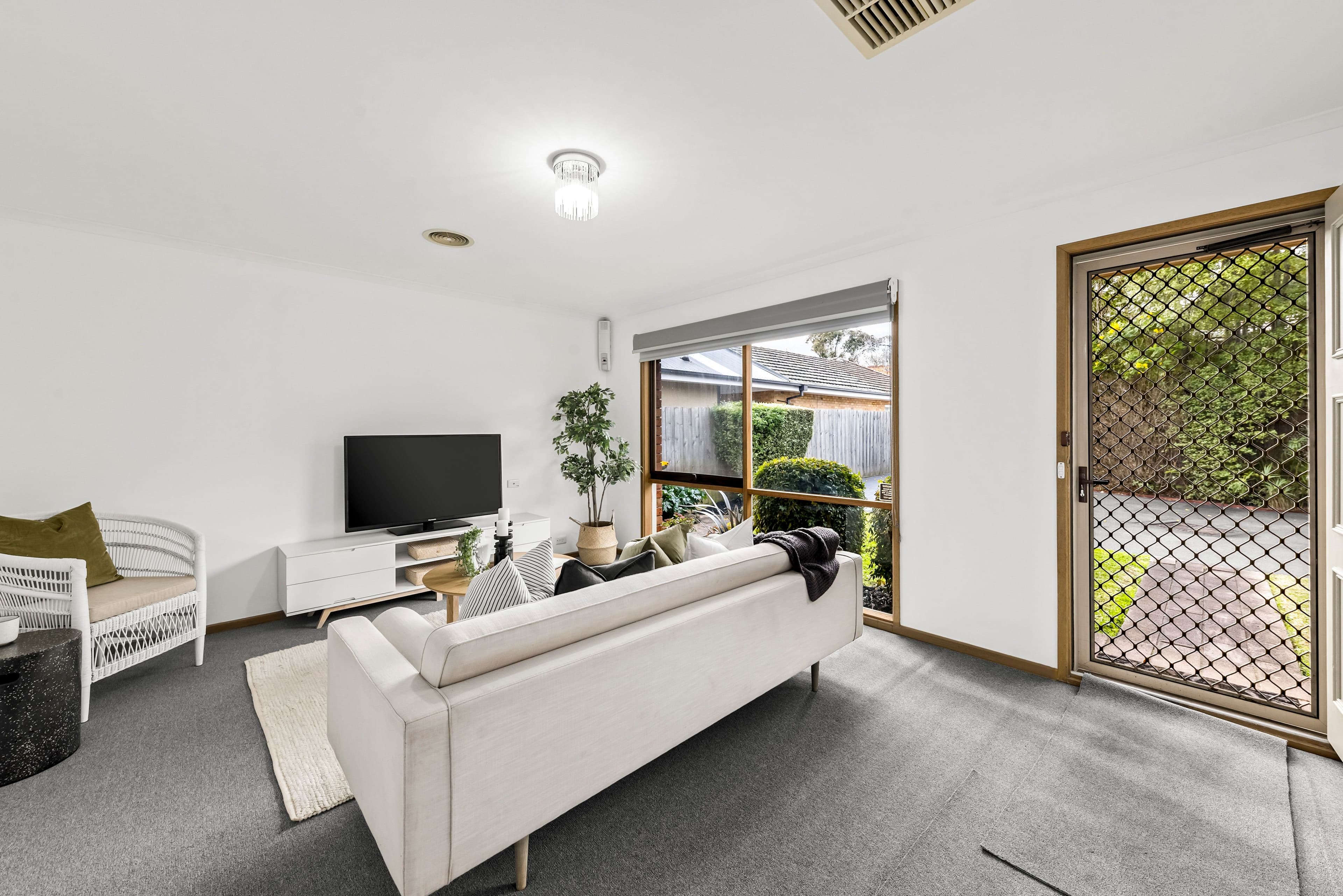 4 Gay Street, Blackburn North VIC 3130, Blackburn North - Thumbnail 2