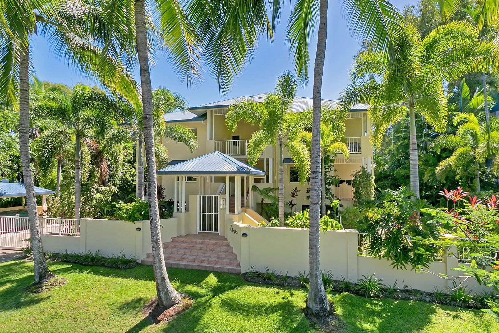 74-77 Arlington Esplanade, Clifton Beach QLD 4879, Clifton Beach - Image 1